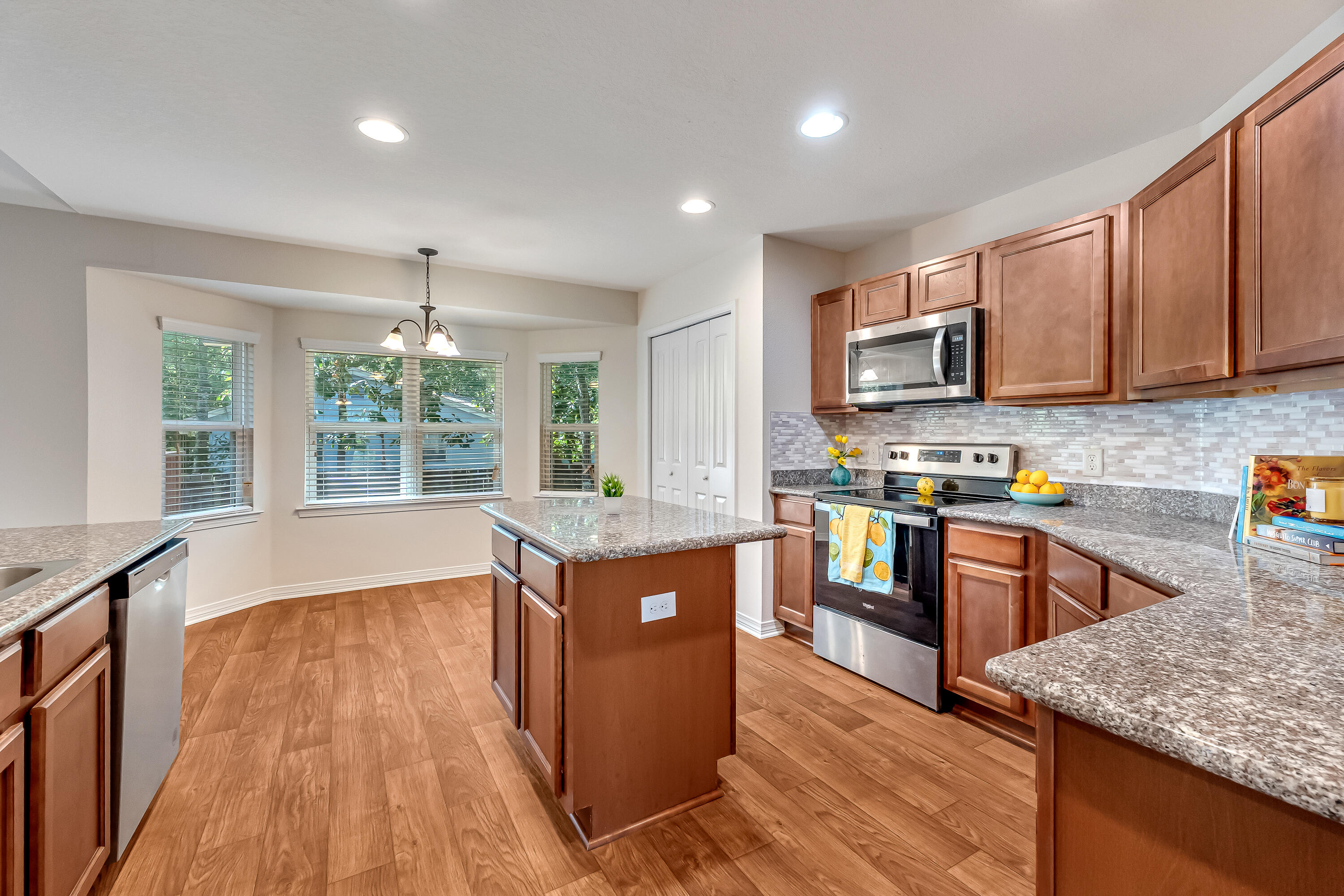 HOLLEY SHORES 1ST ADDN - Residential