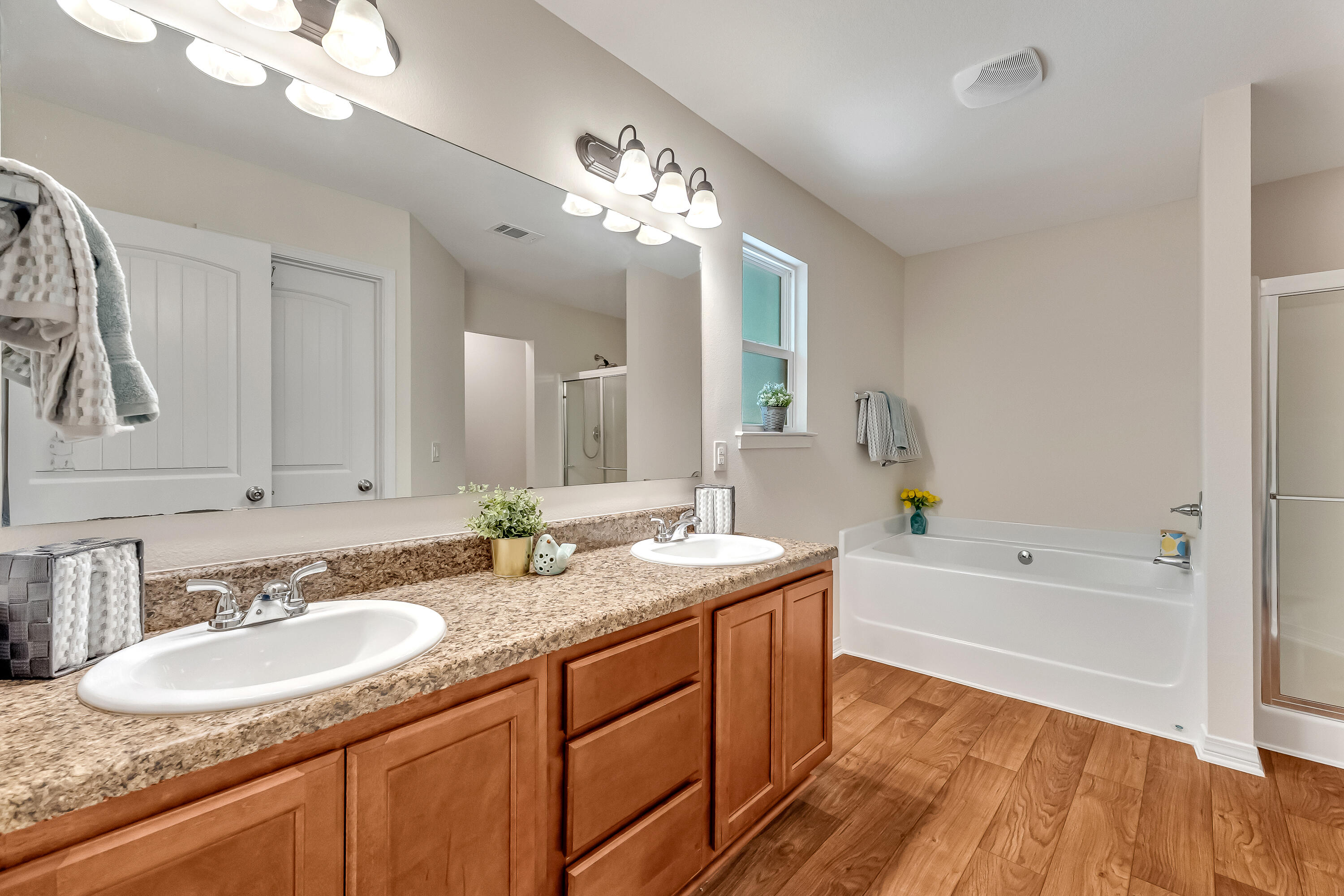 HOLLEY SHORES 1ST ADDN - Residential