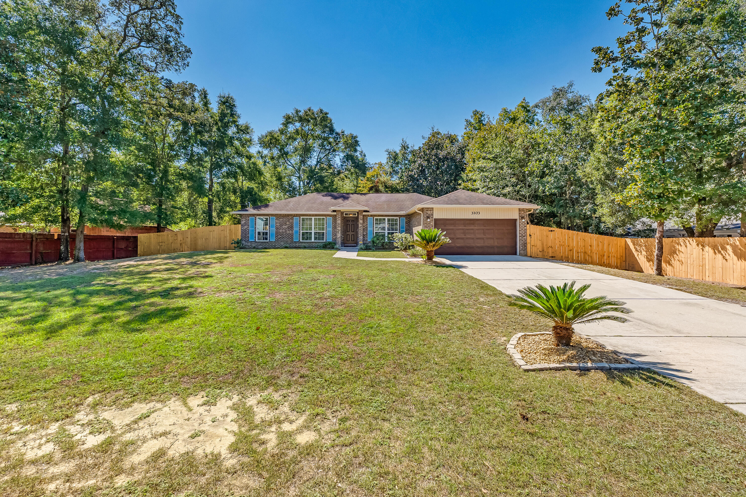 HOLLEY SHORES 1ST ADDN - Residential