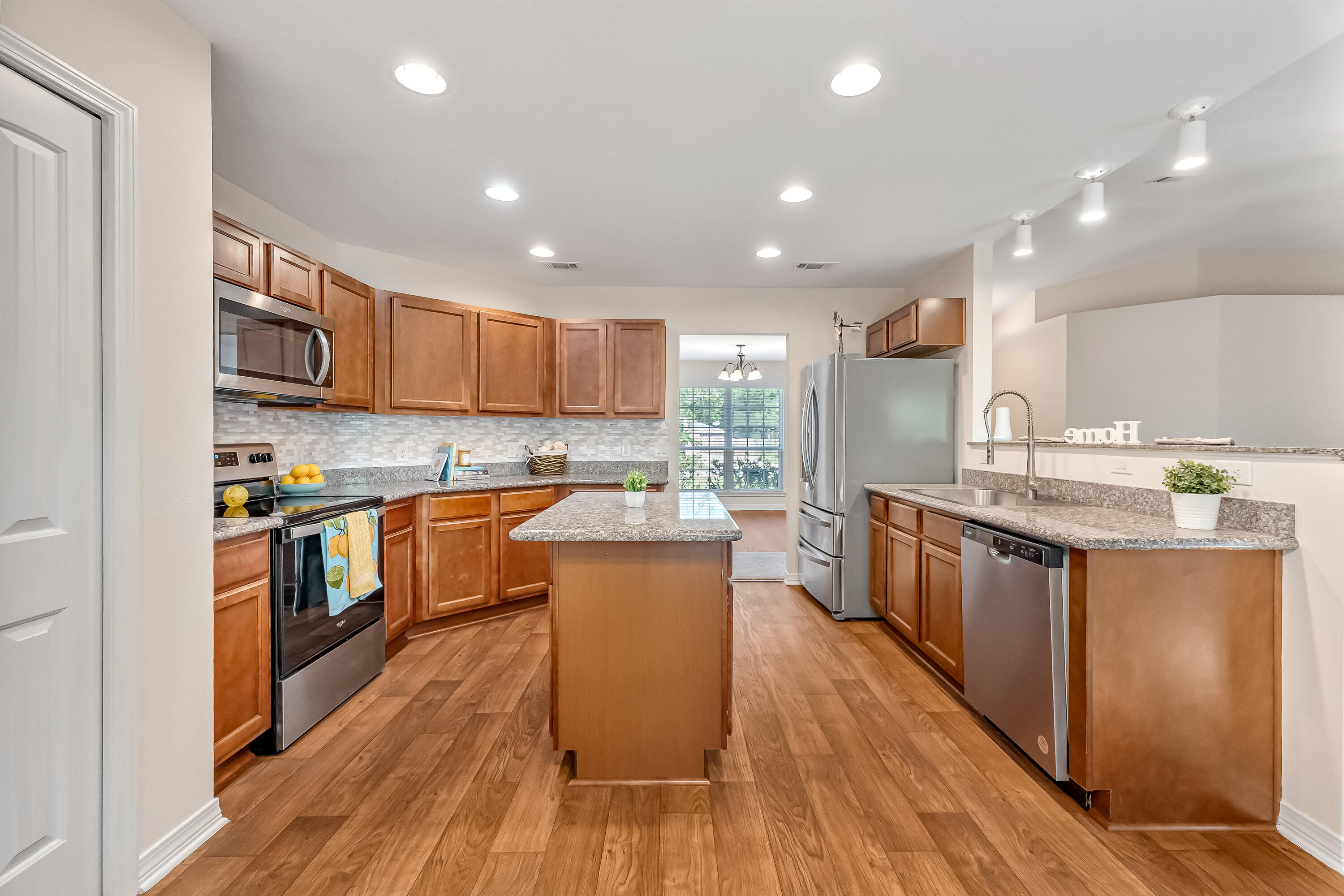 HOLLEY SHORES 1ST ADDN - Residential