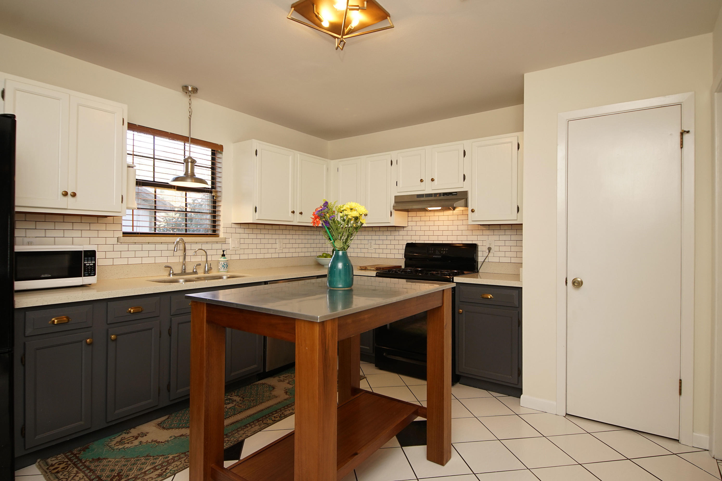 CREEKSIDE - Residential