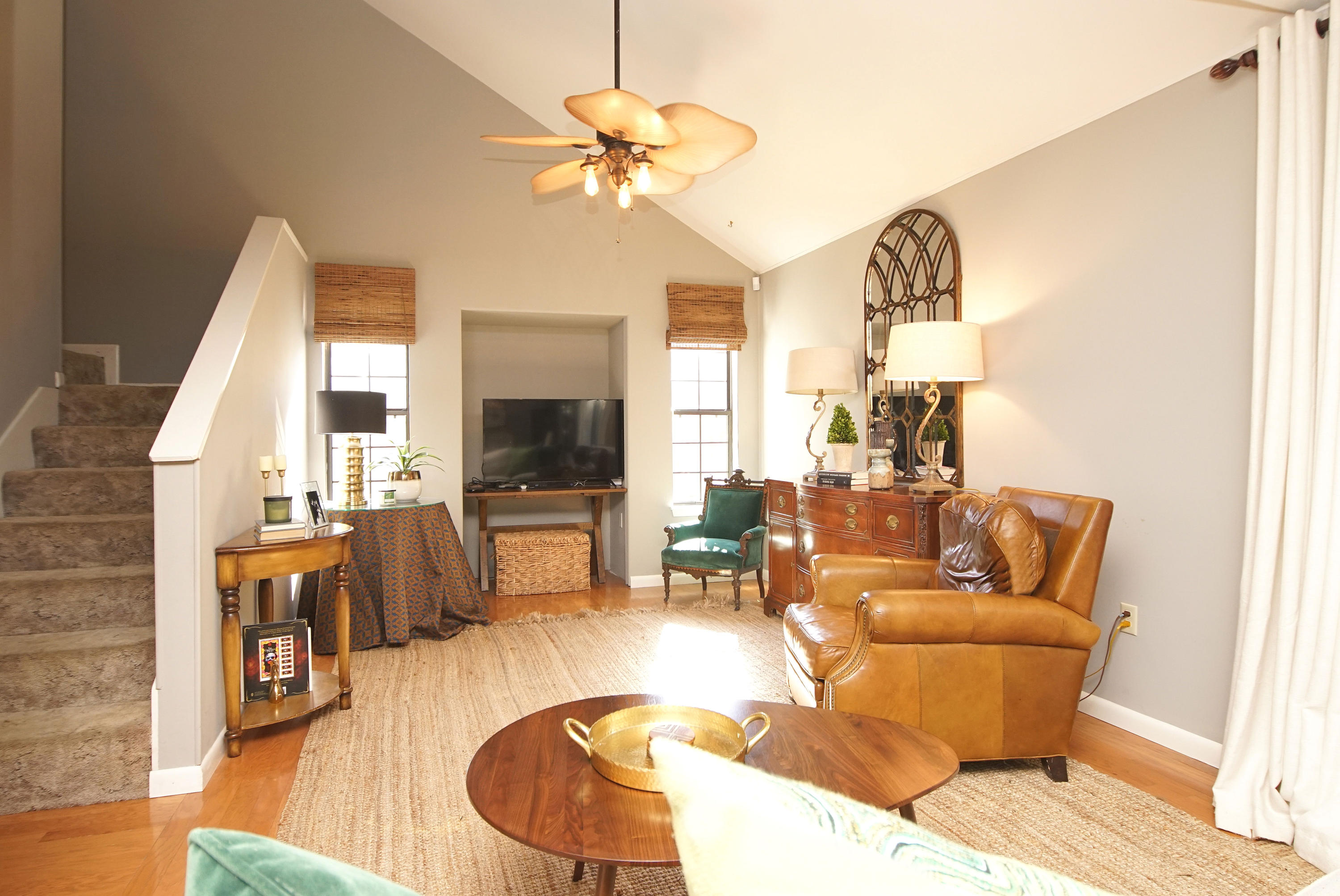 CREEKSIDE - Residential