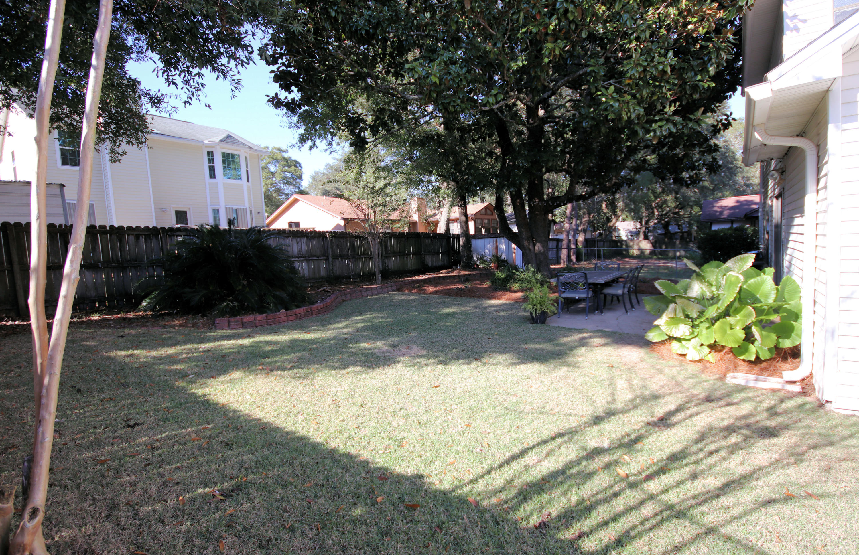 CREEKSIDE - Residential