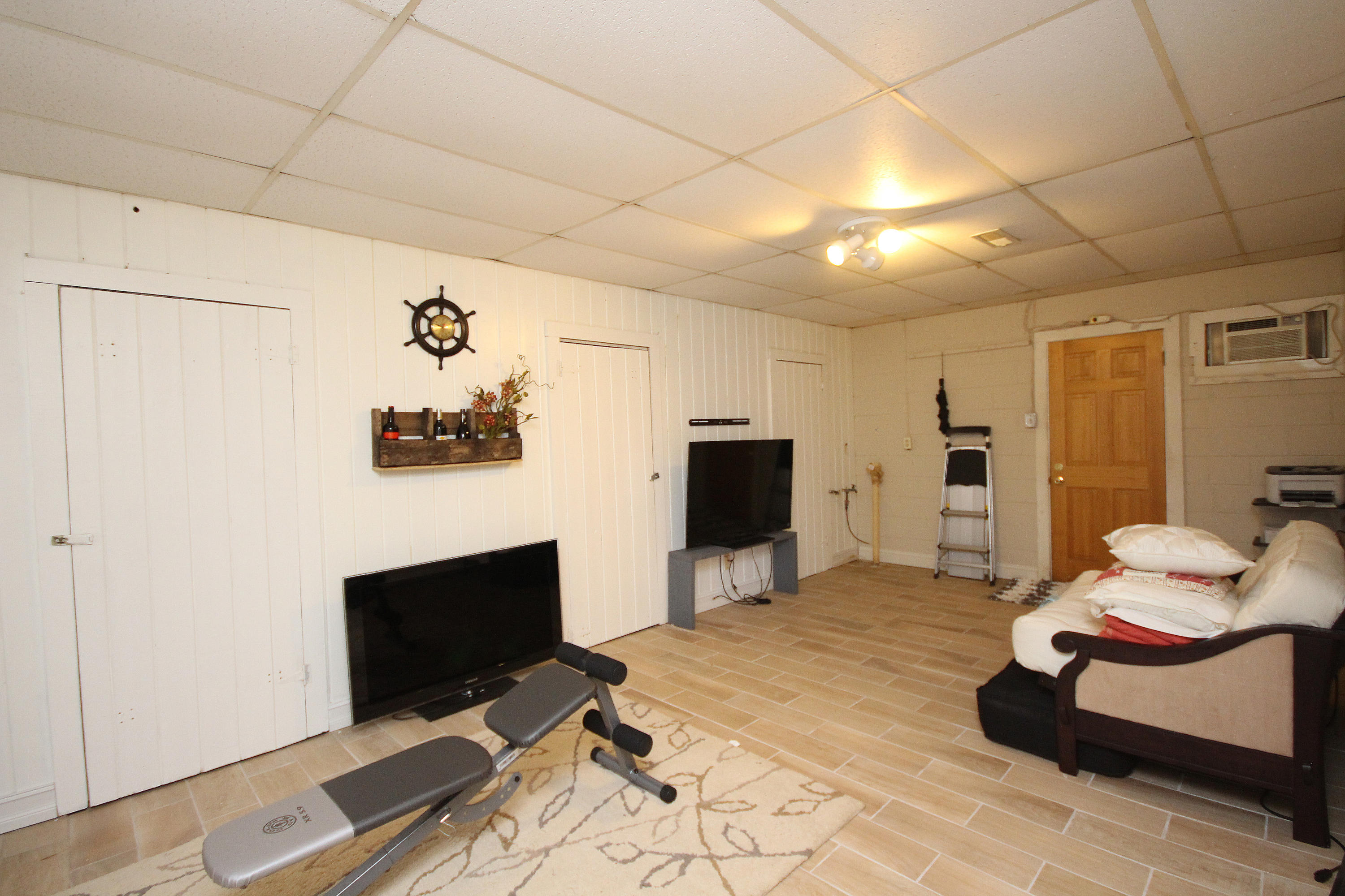 GARNIERS BEACH 2ND - Residential