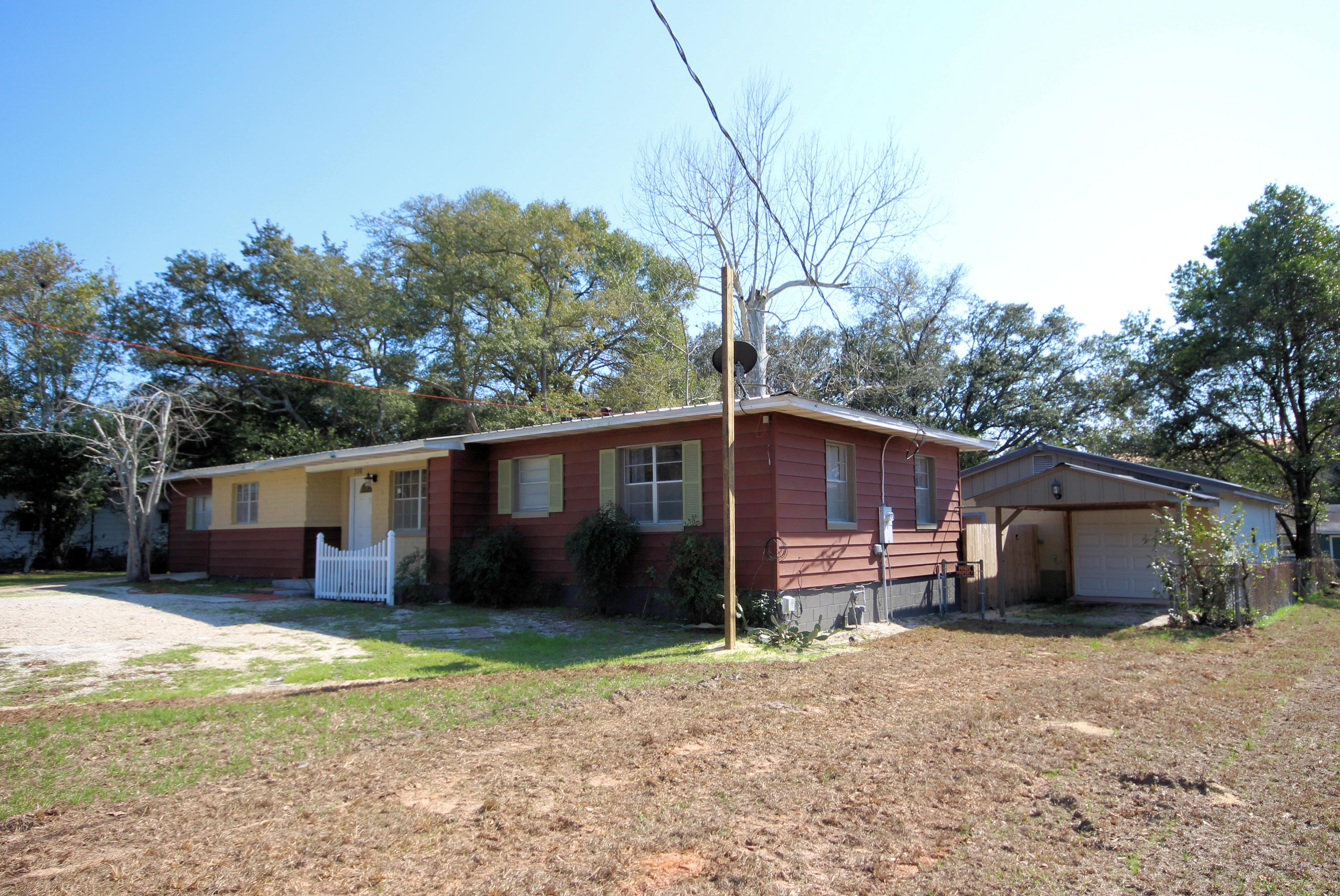 GARNIERS BEACH 2ND - Residential
