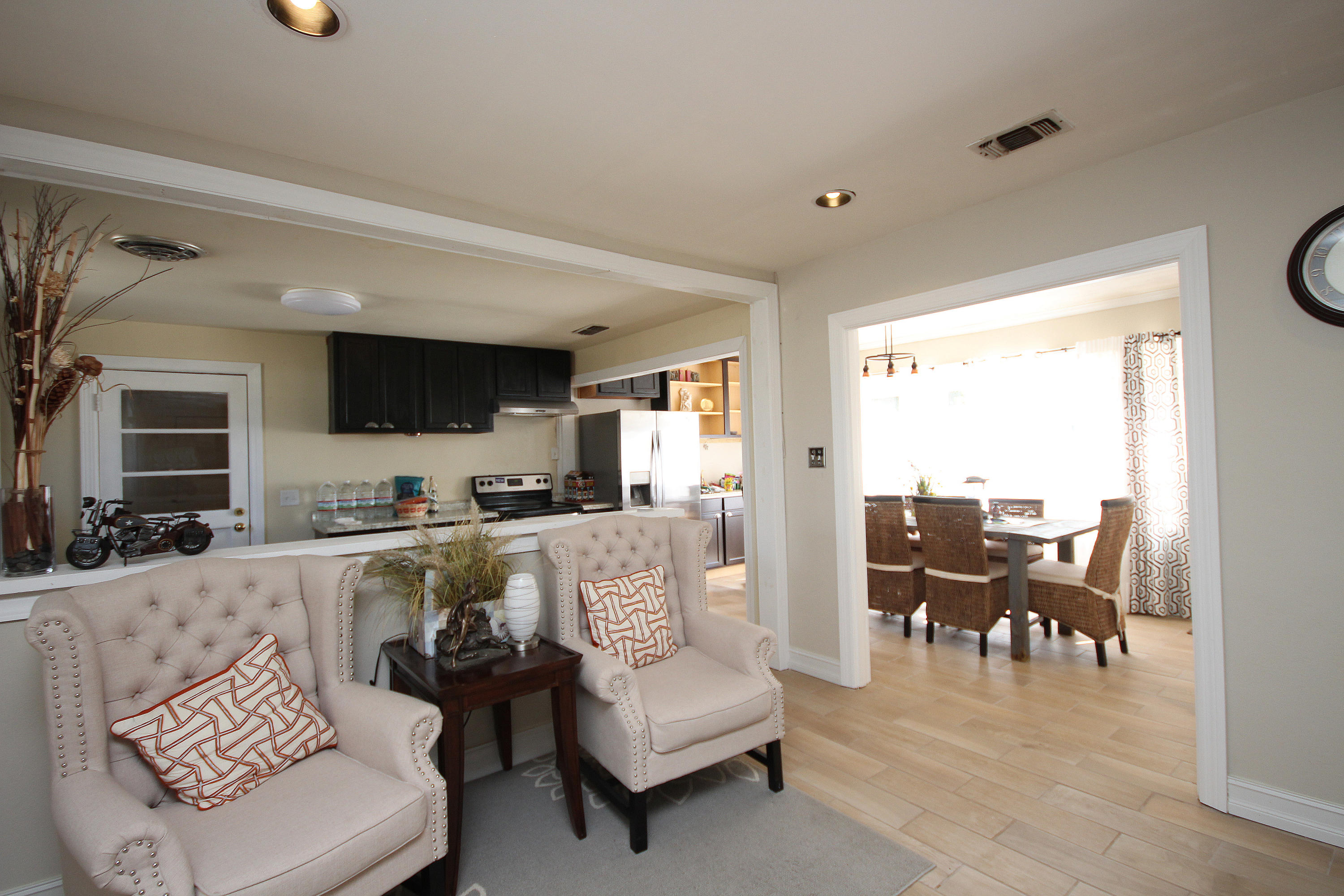 GARNIERS BEACH 2ND - Residential