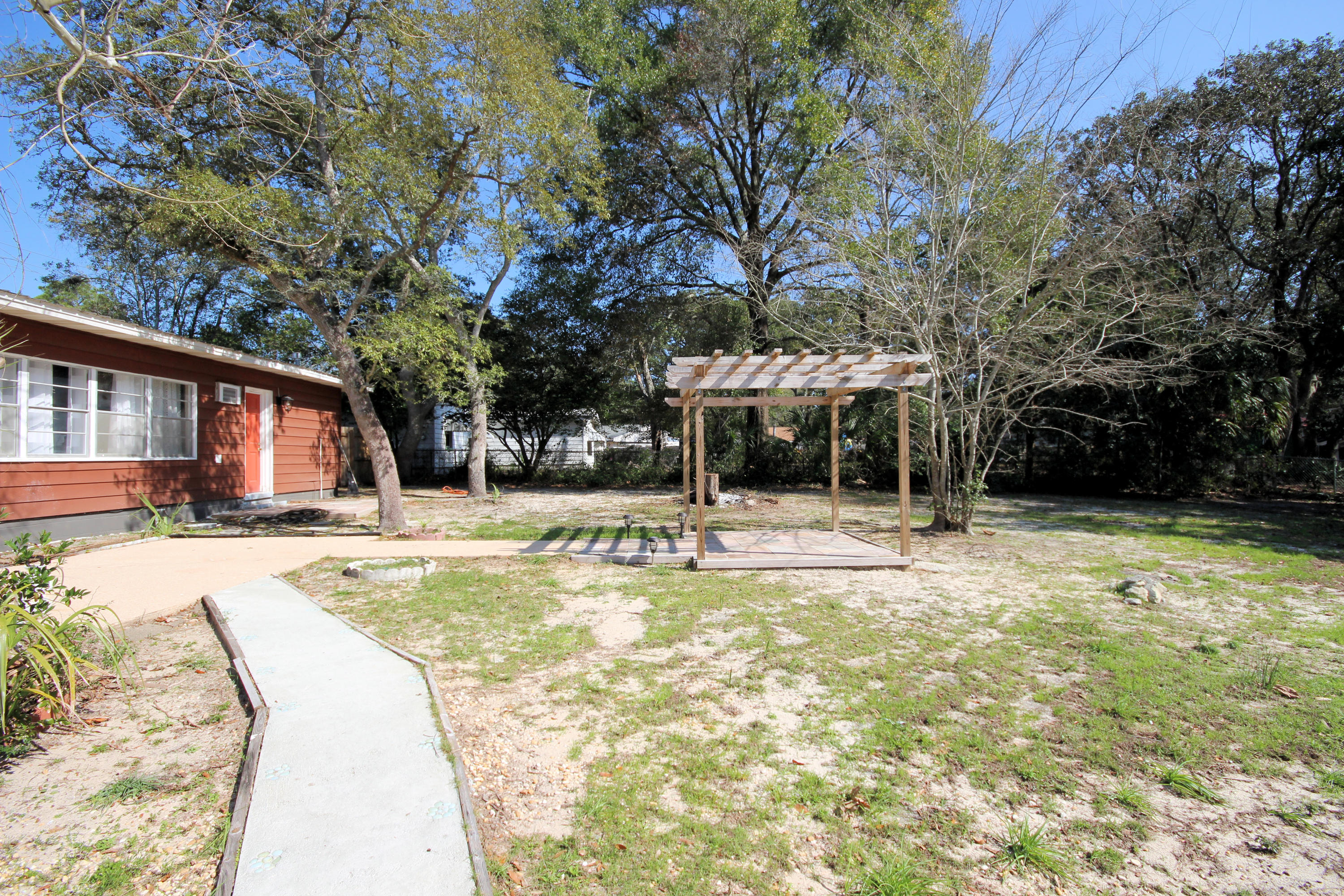 GARNIERS BEACH 2ND - Residential