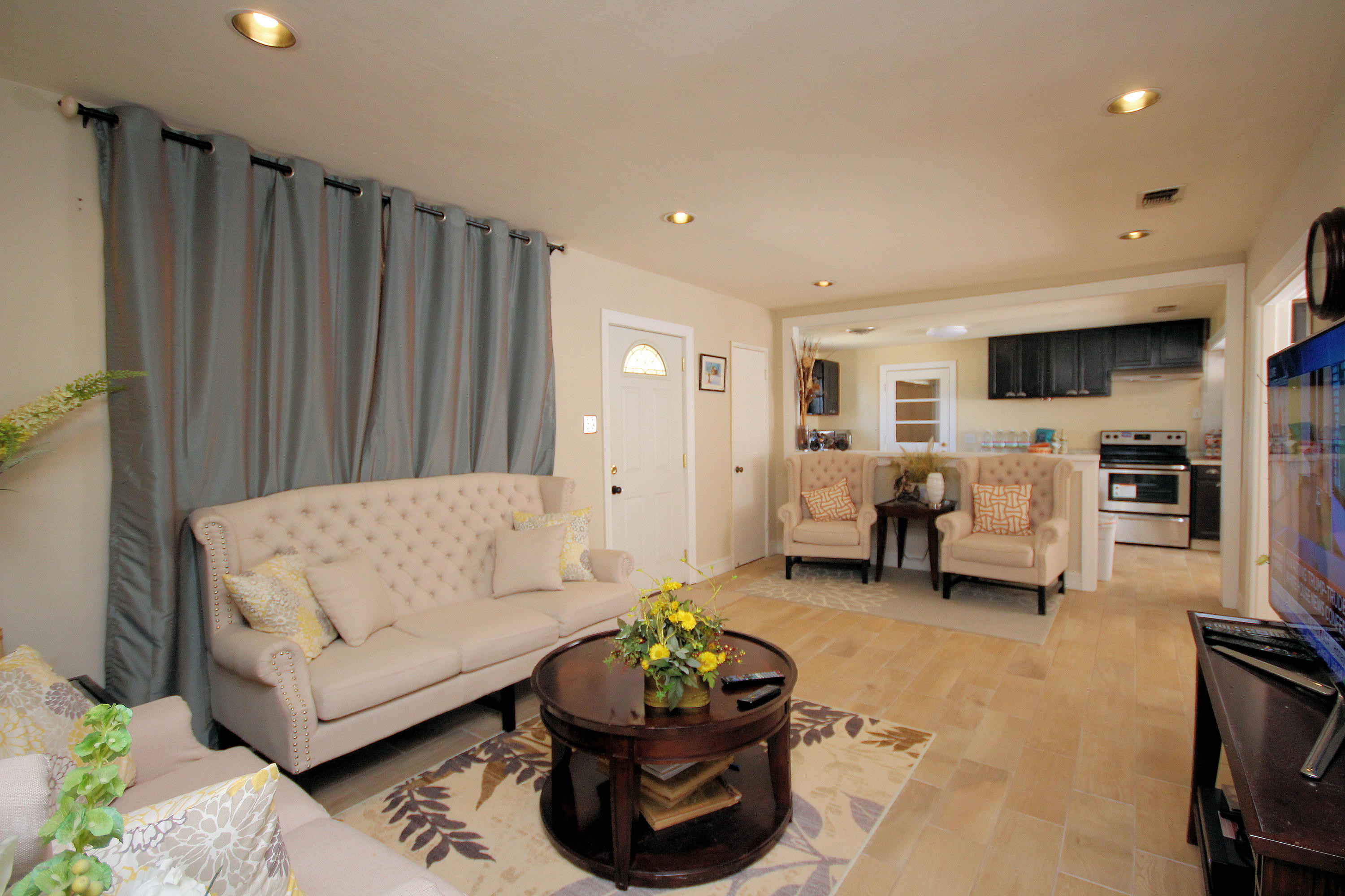 GARNIERS BEACH 2ND - Residential