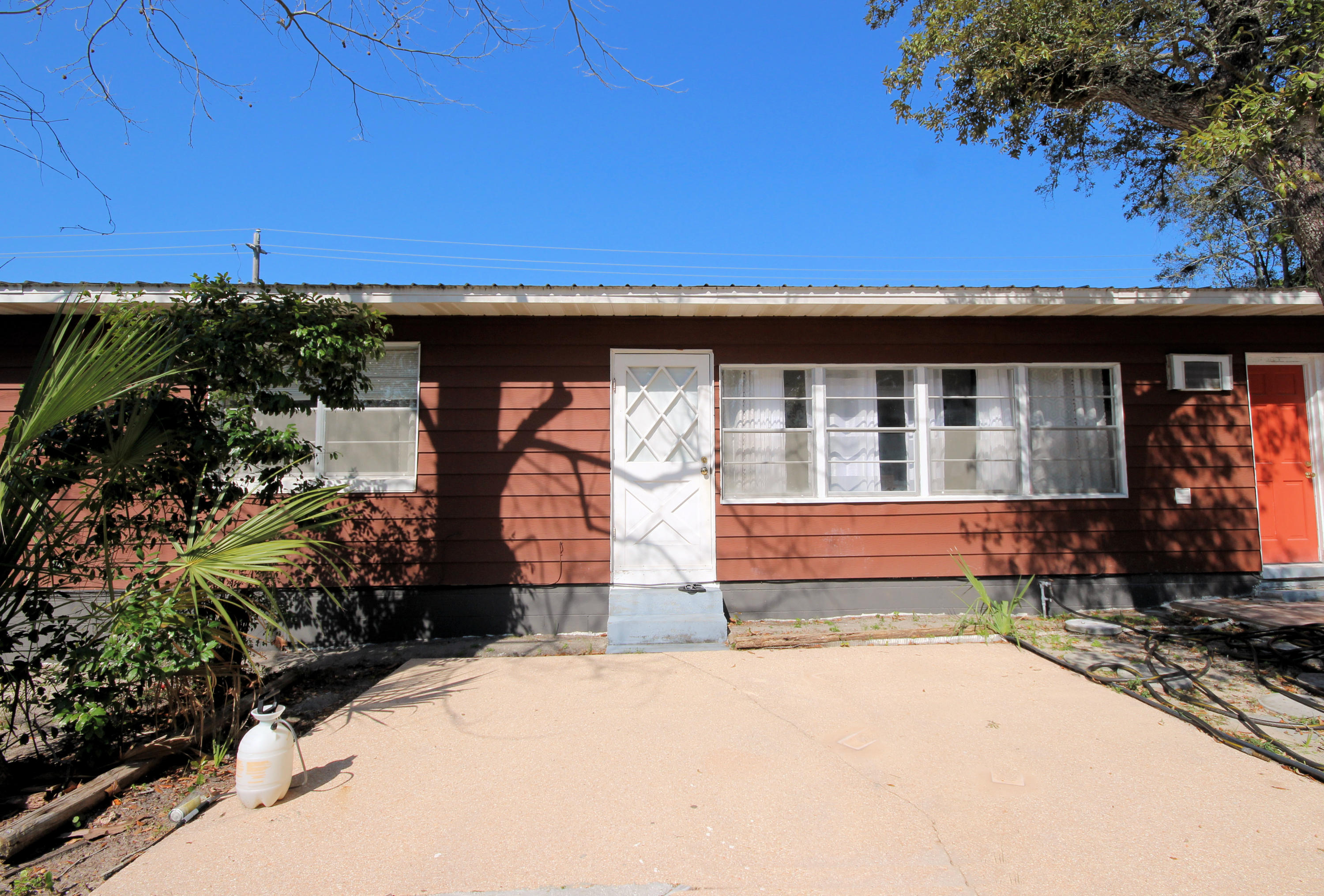 GARNIERS BEACH 2ND - Residential