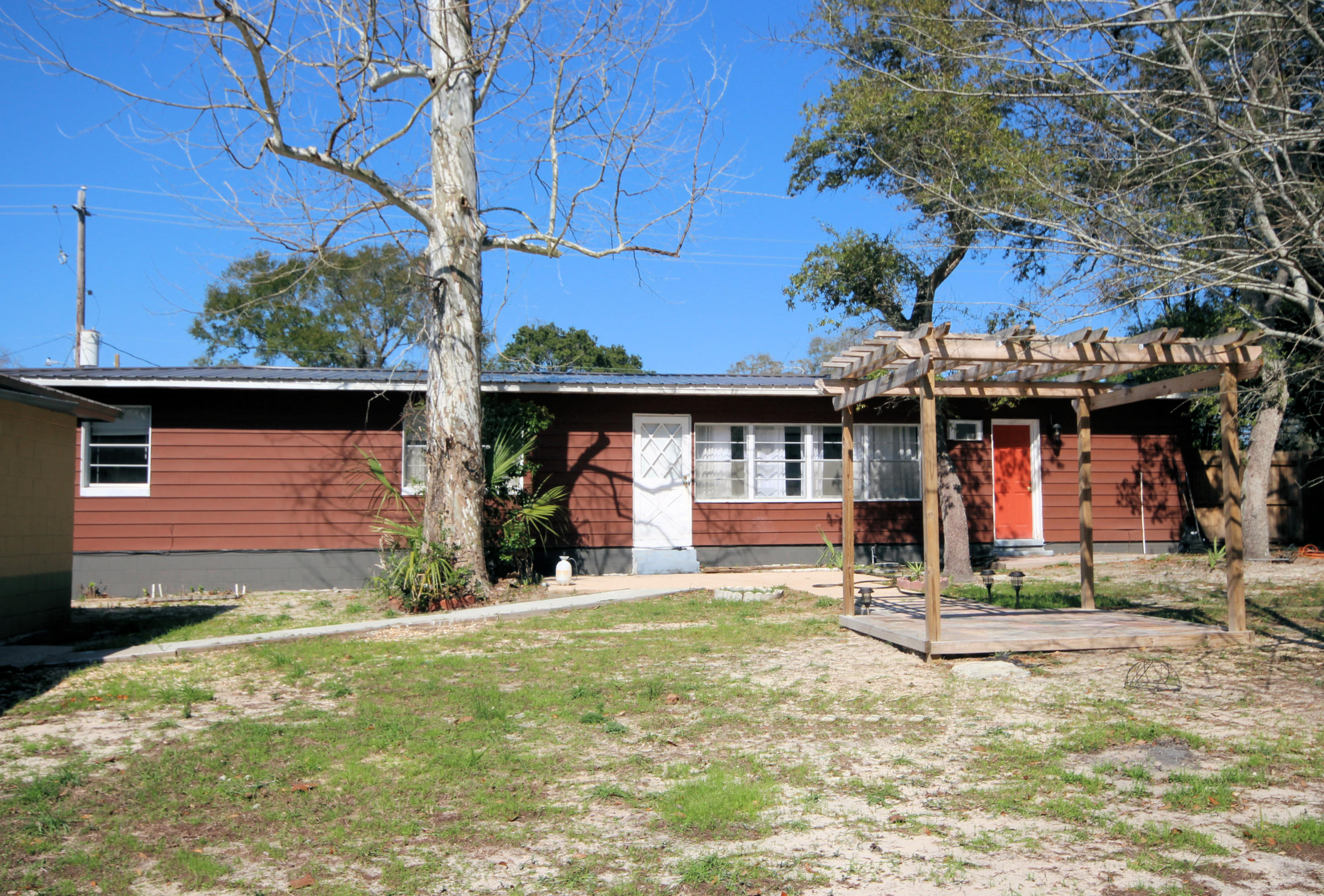 GARNIERS BEACH 2ND - Residential