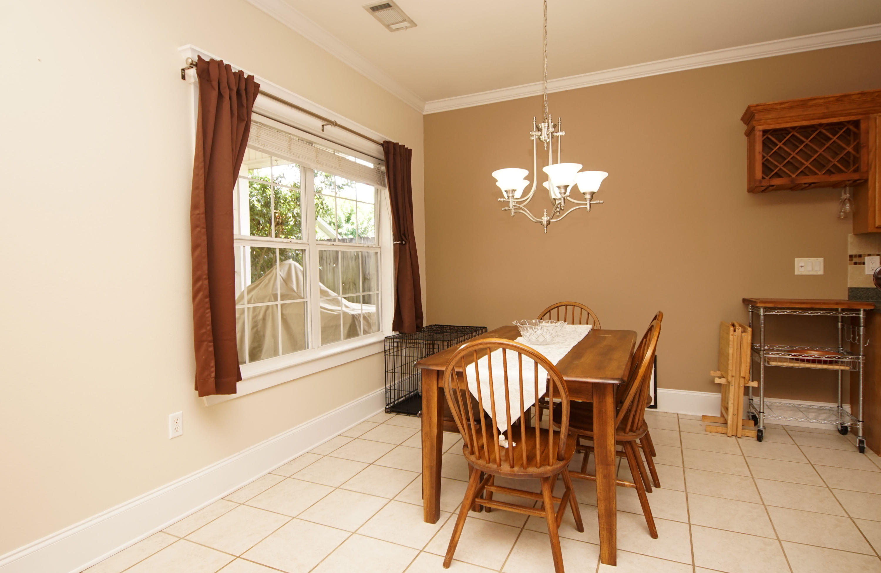 PINE KNOLL - Residential