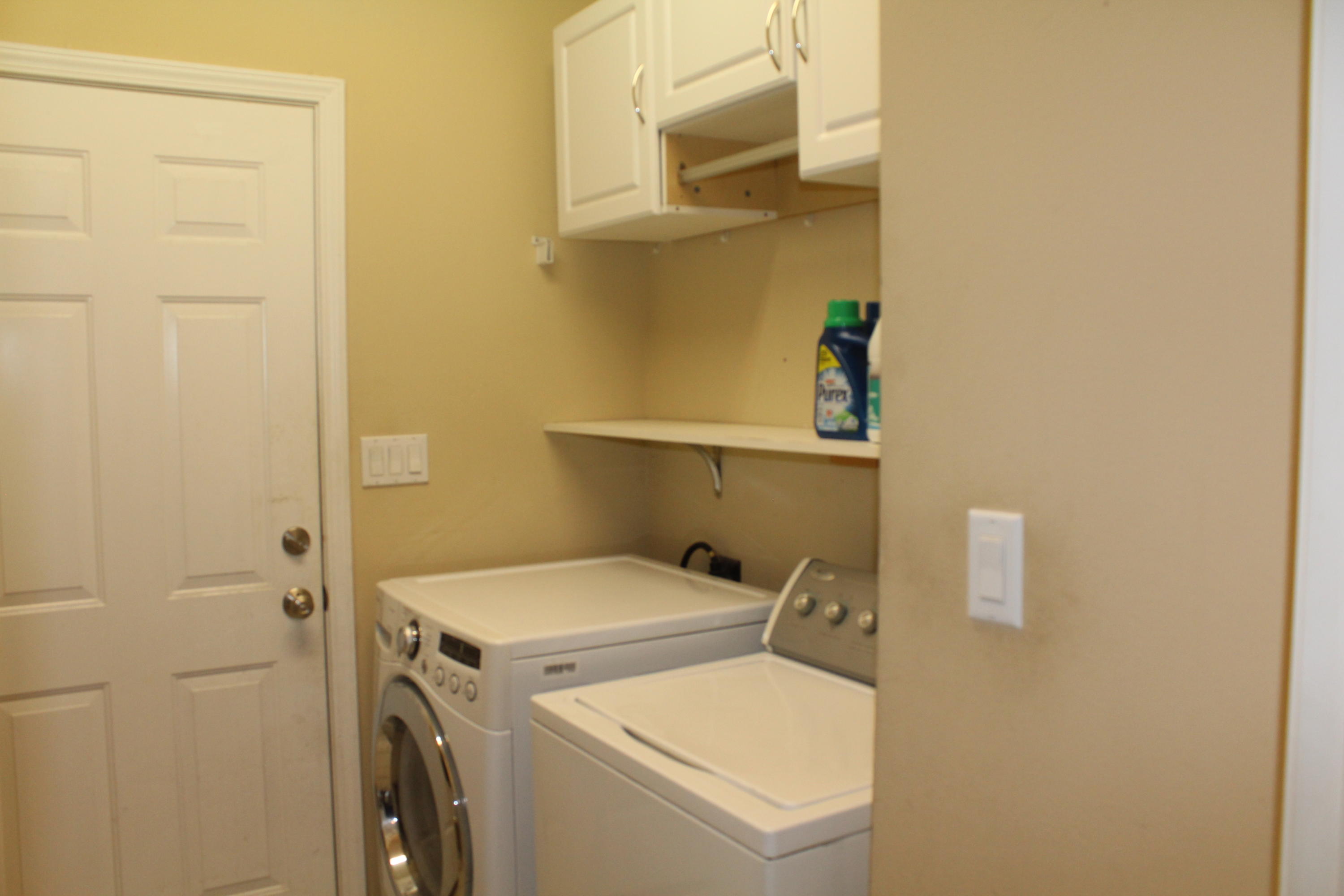 PINE KNOLL - Residential