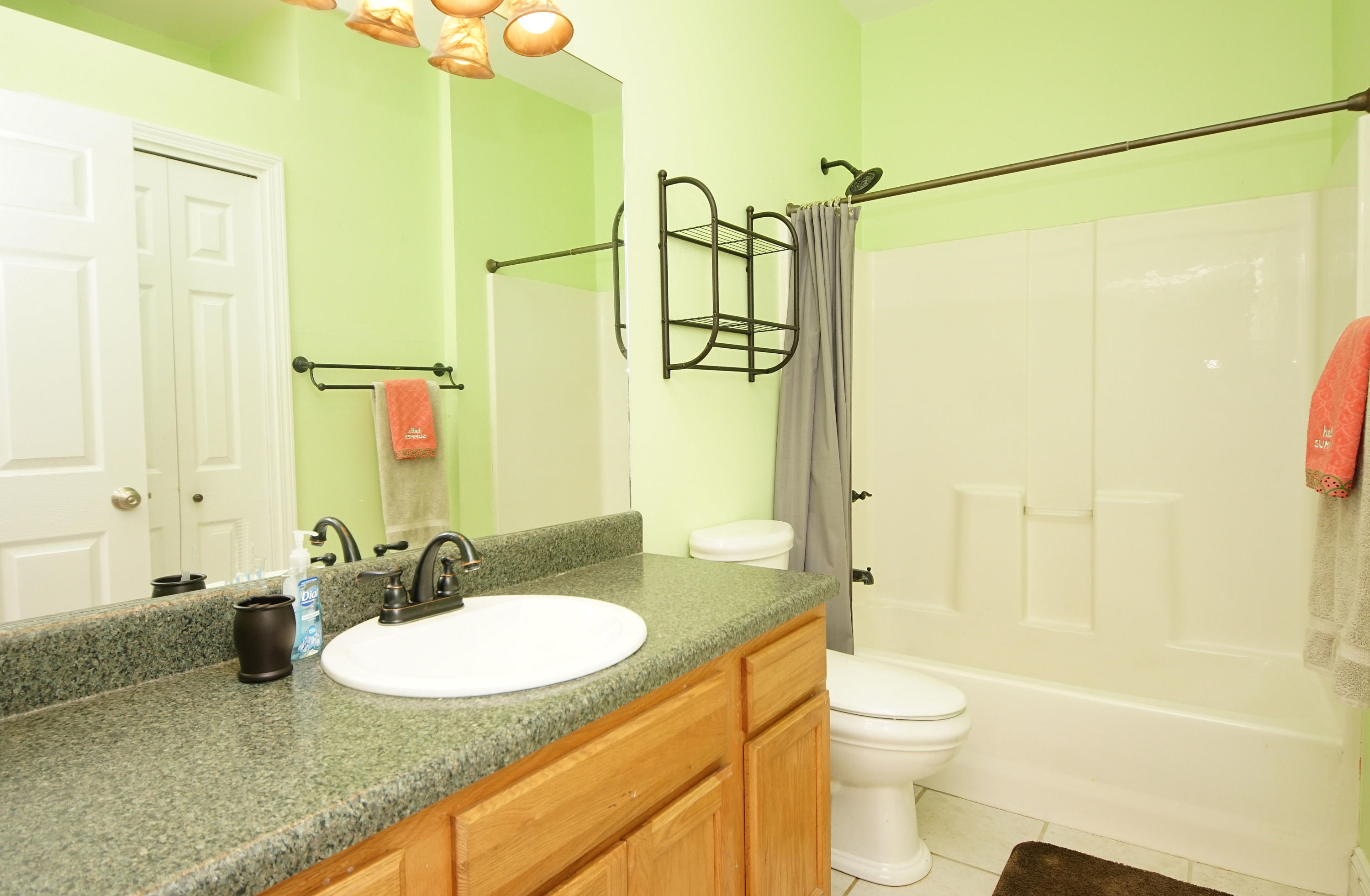 PINE KNOLL - Residential