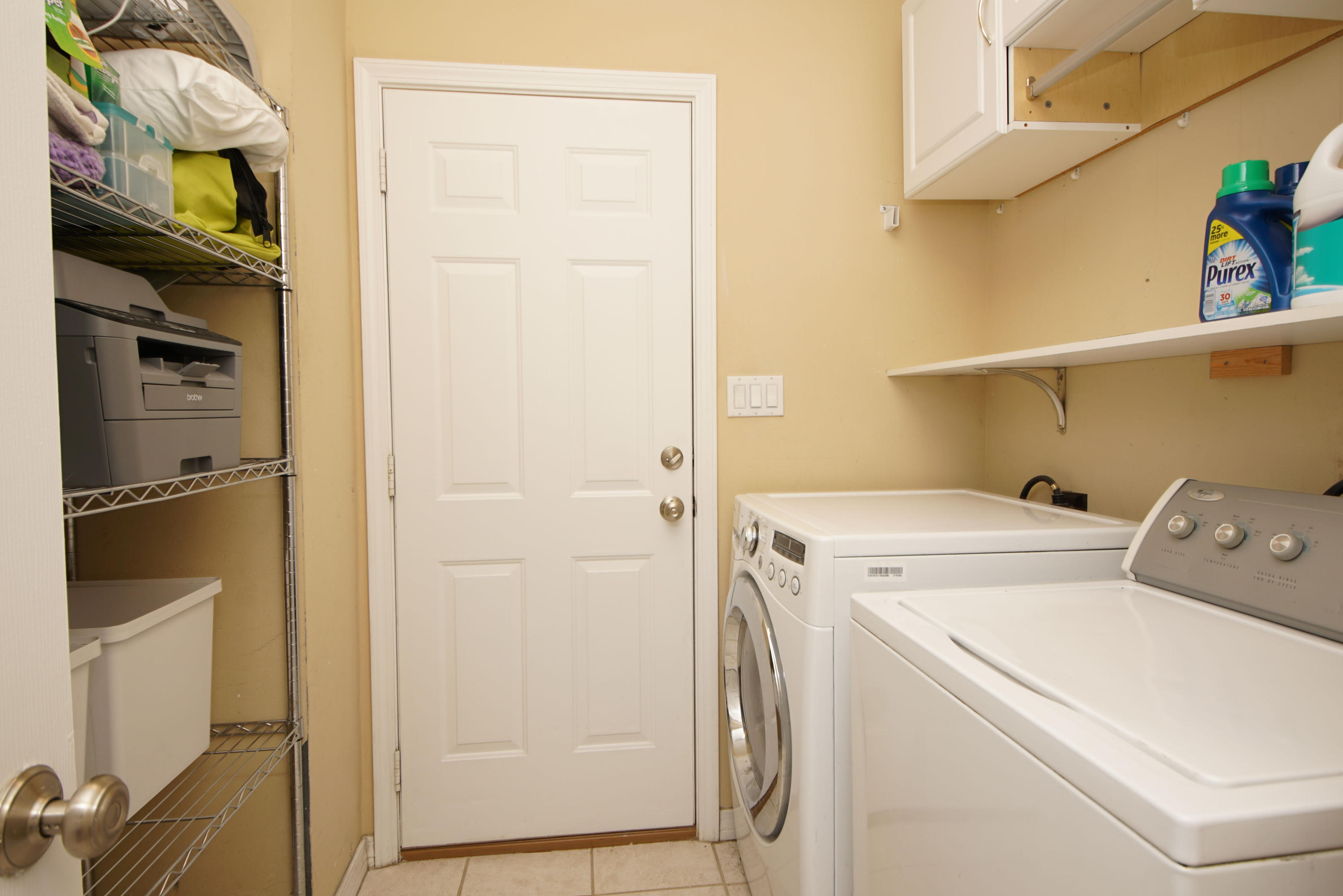 PINE KNOLL - Residential