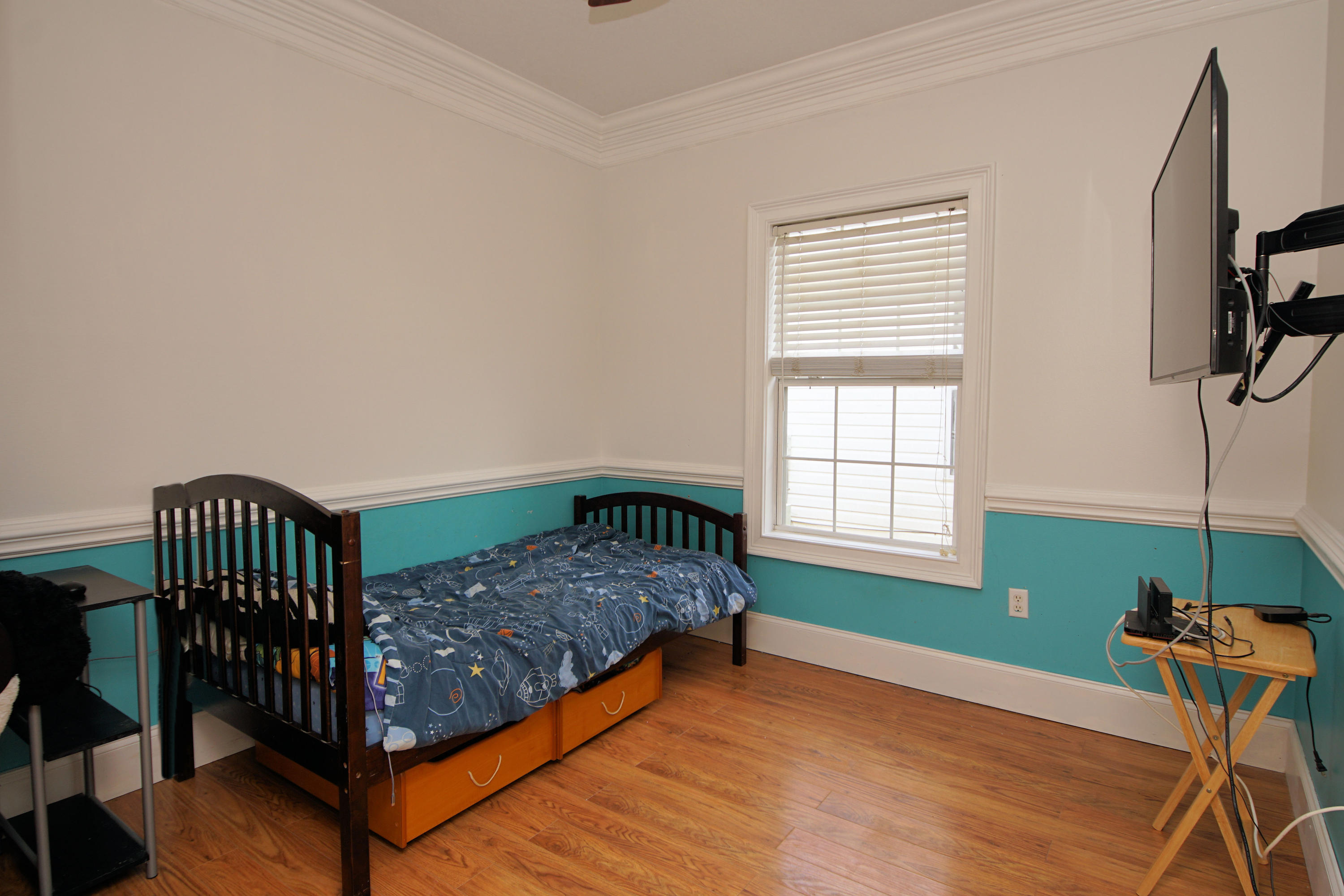 PINE KNOLL - Residential