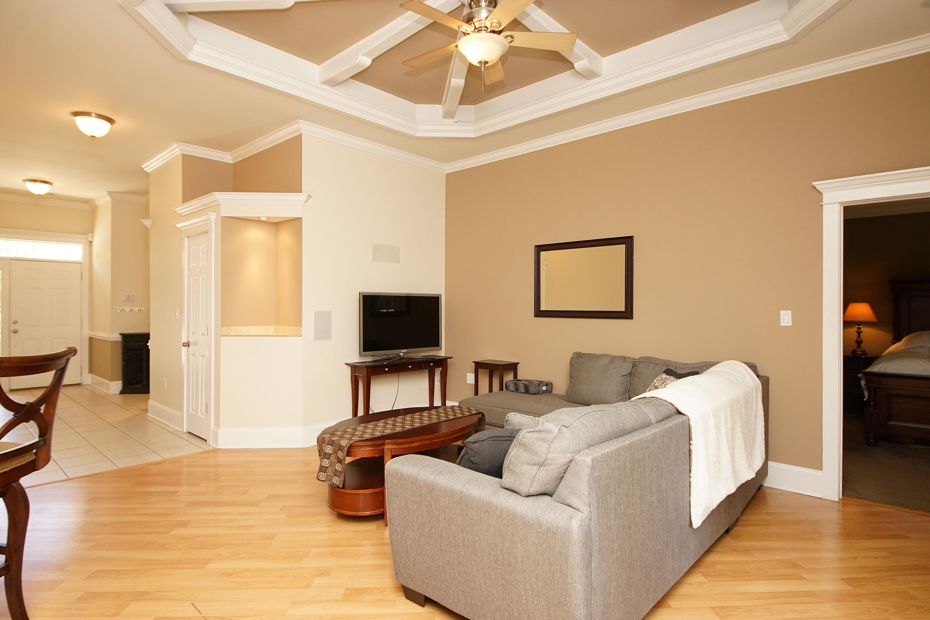 PINE KNOLL - Residential