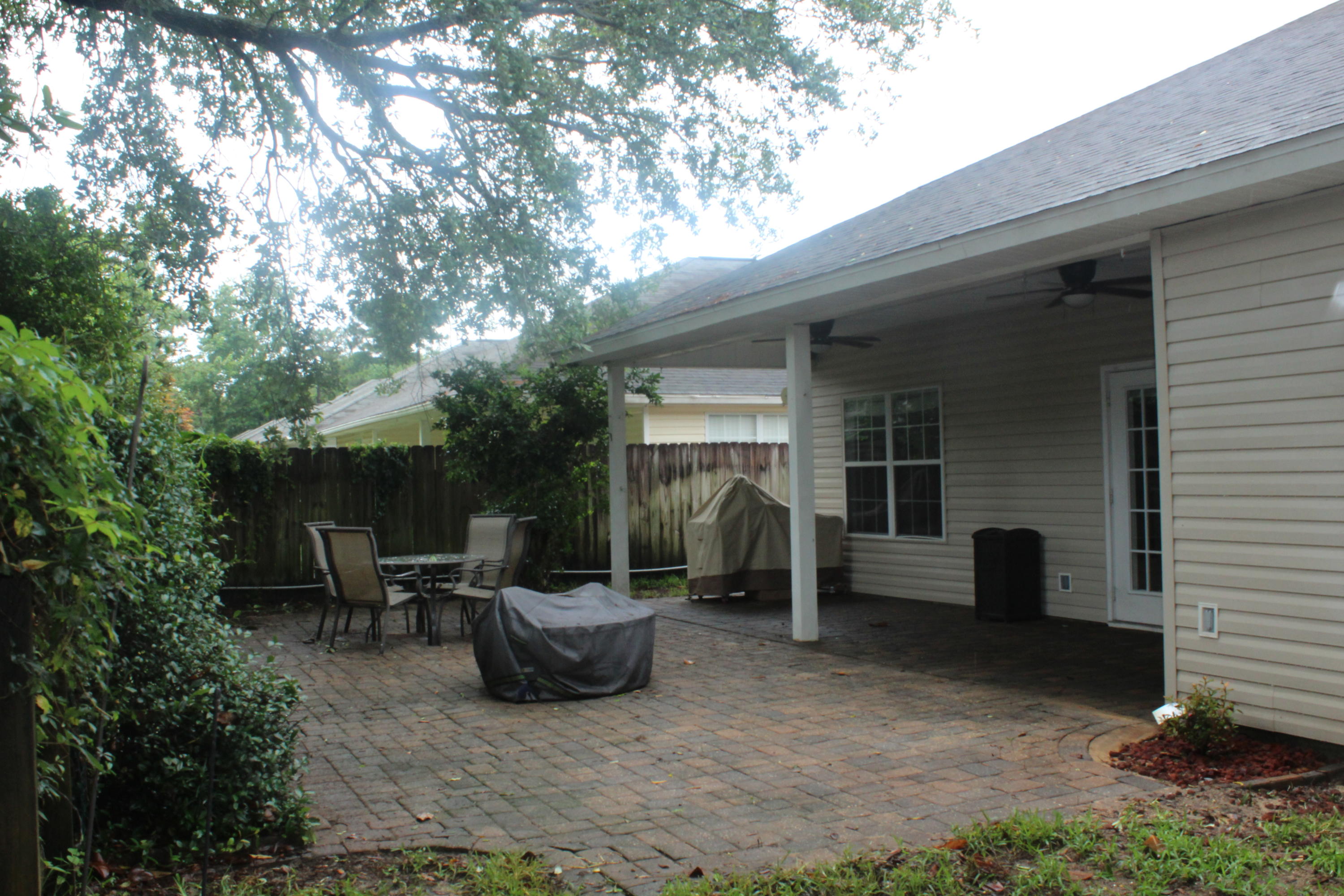 PINE KNOLL - Residential