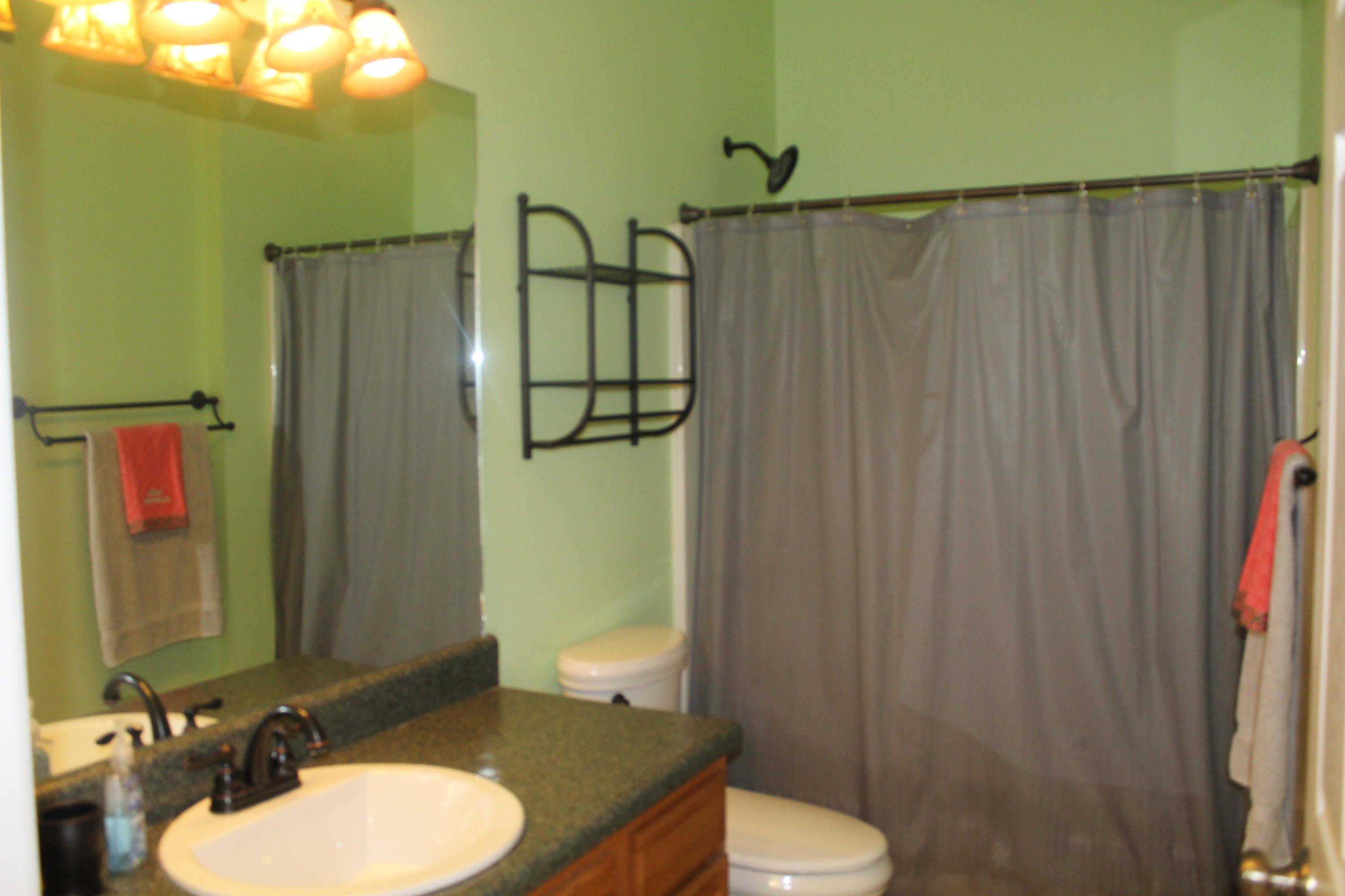 PINE KNOLL - Residential