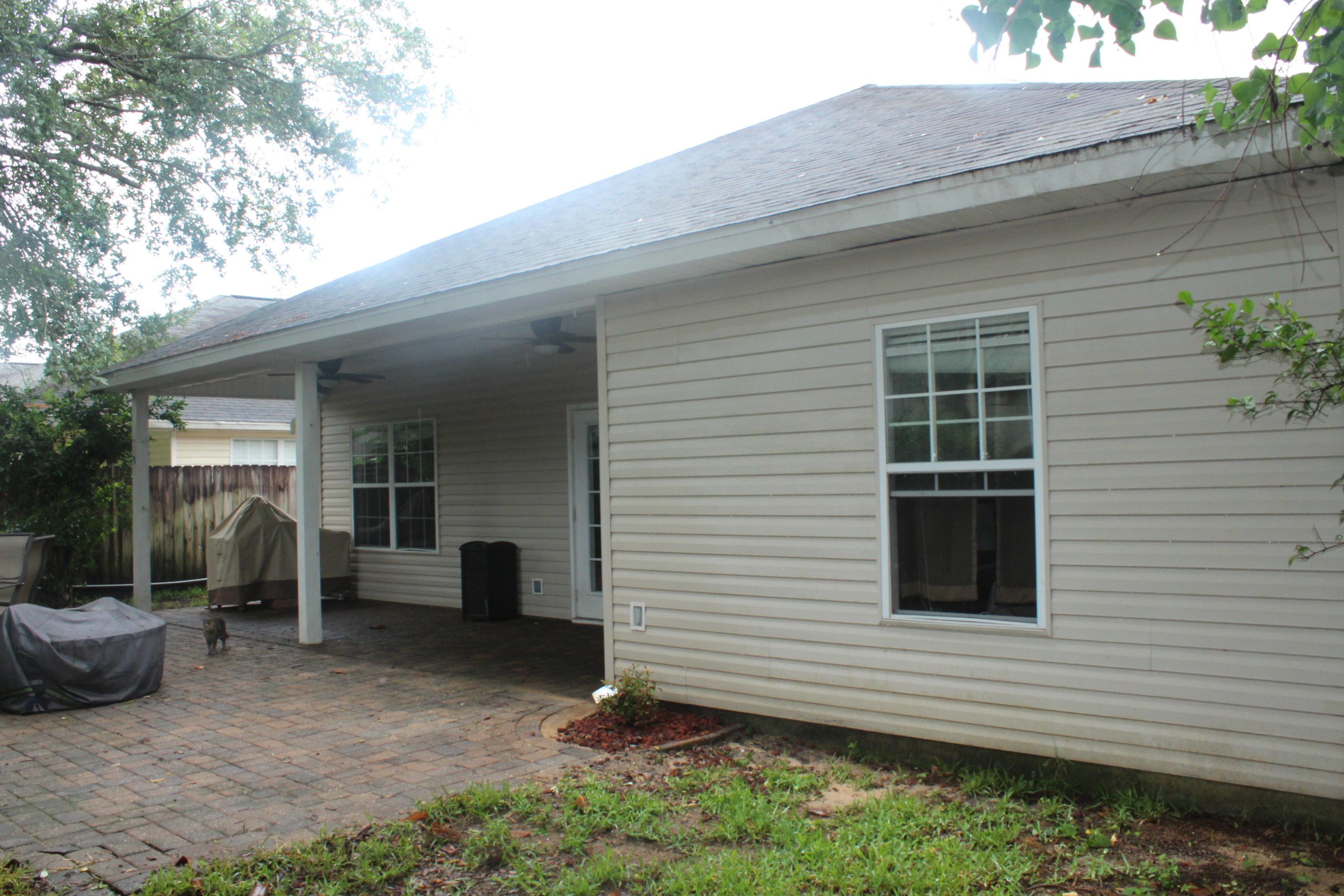 PINE KNOLL - Residential