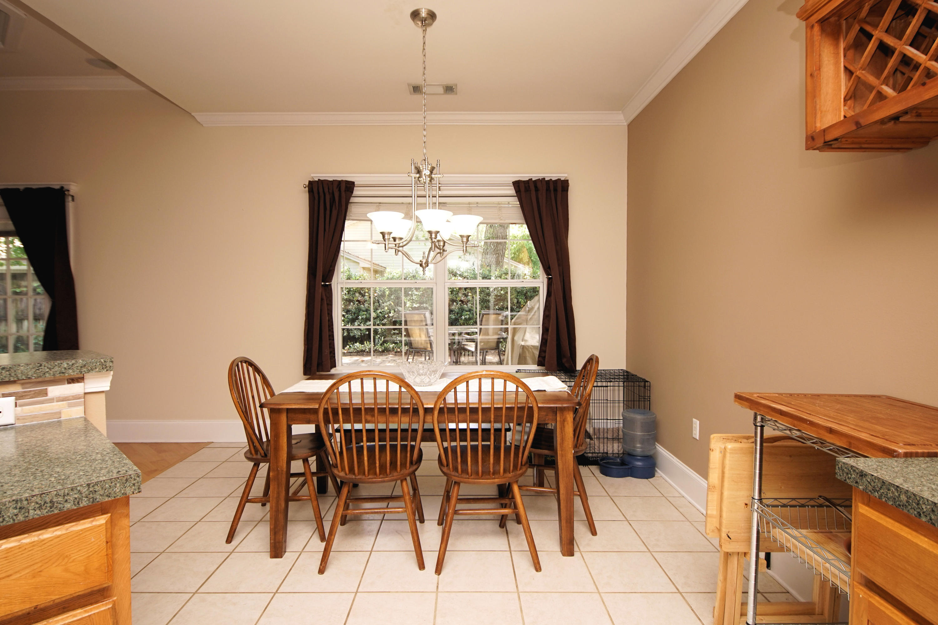 PINE KNOLL - Residential