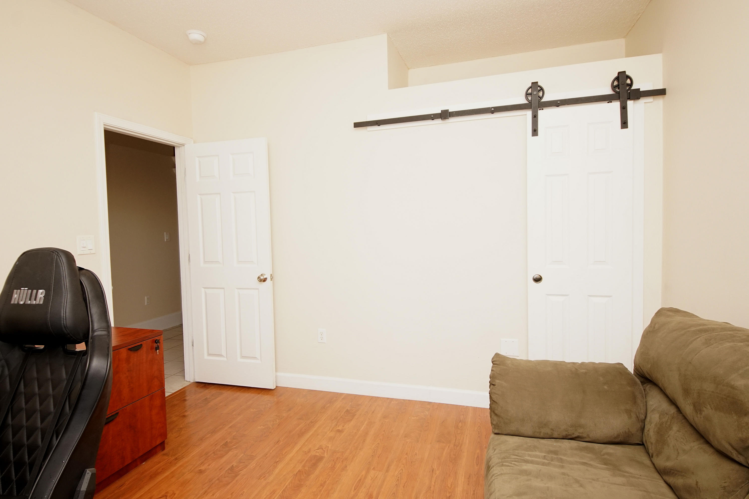 PINE KNOLL - Residential