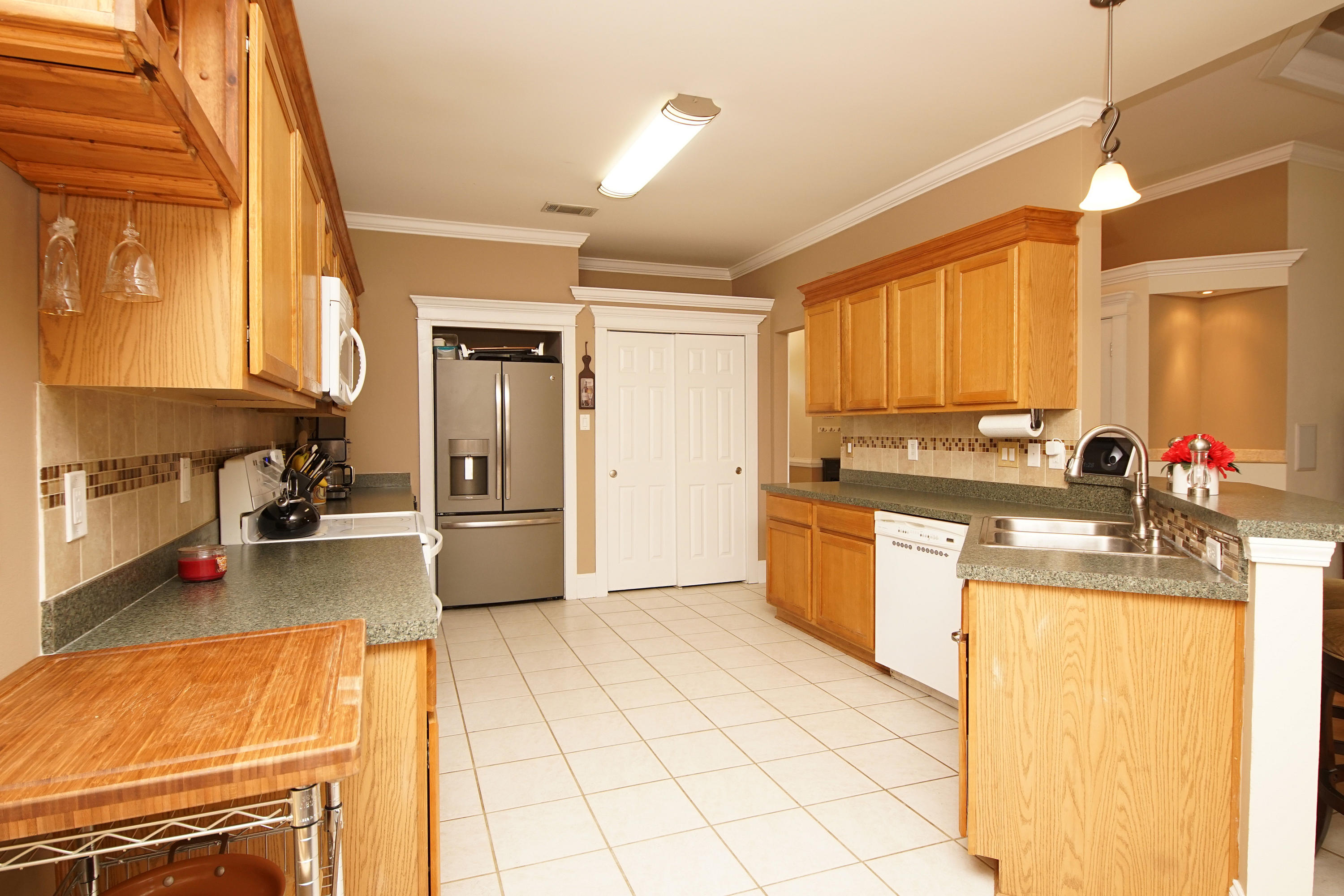 PINE KNOLL - Residential