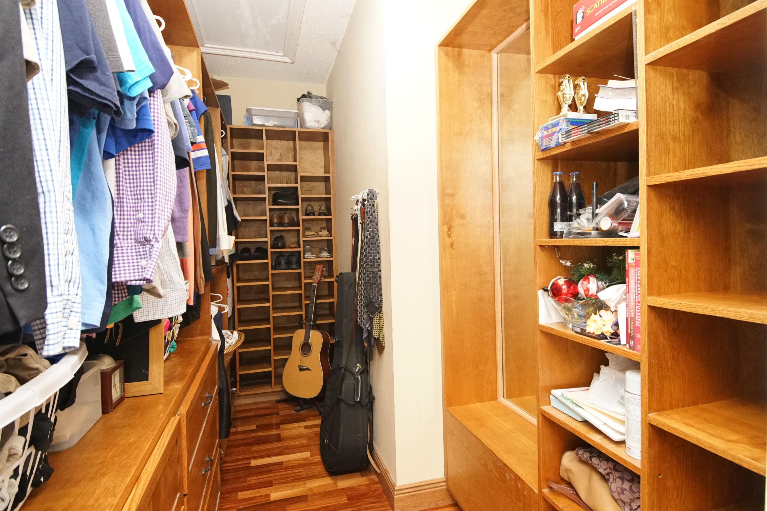 PINE KNOLL - Residential