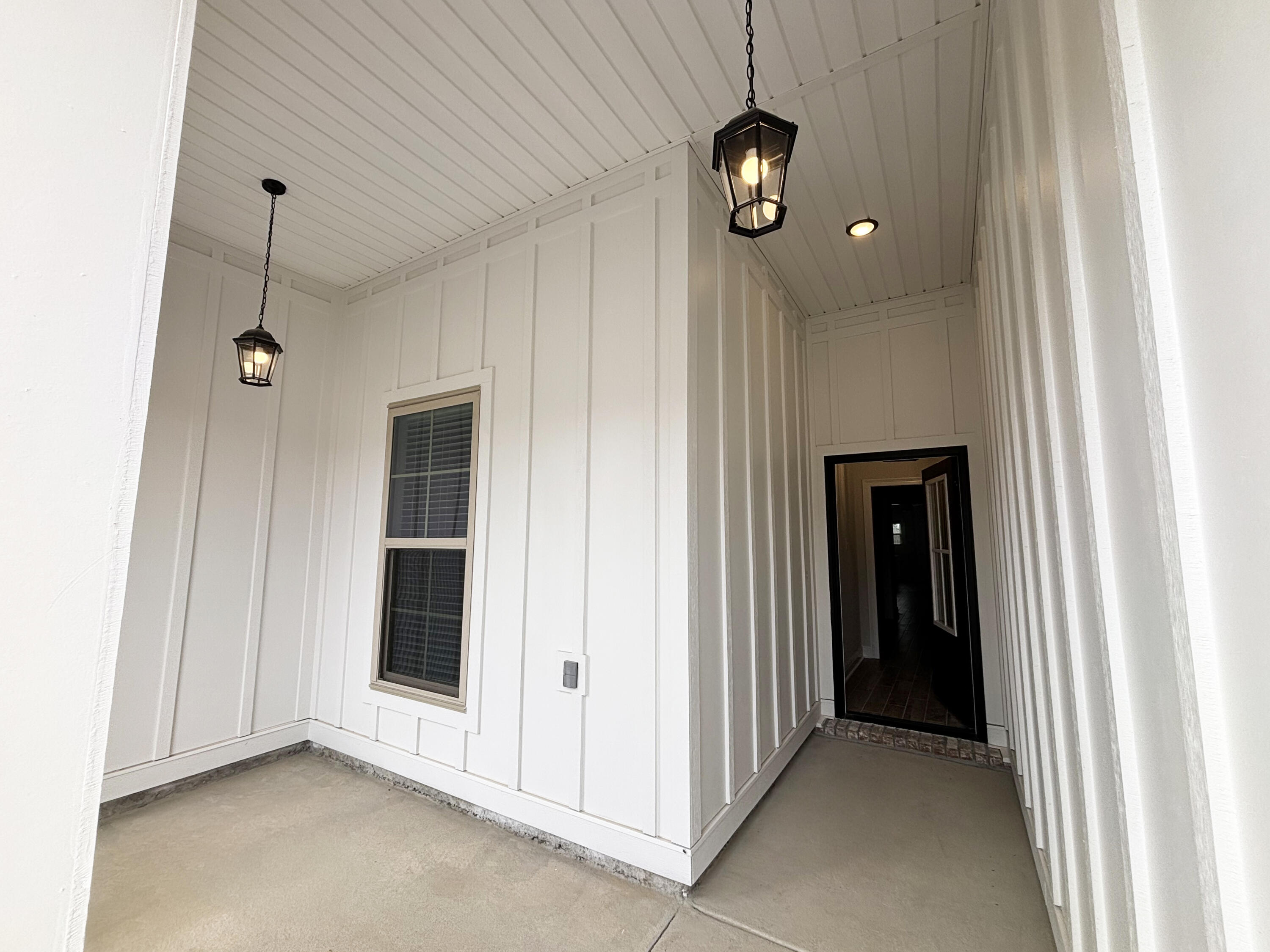 HAMMOCK BAY - BIRD SONG - Residential