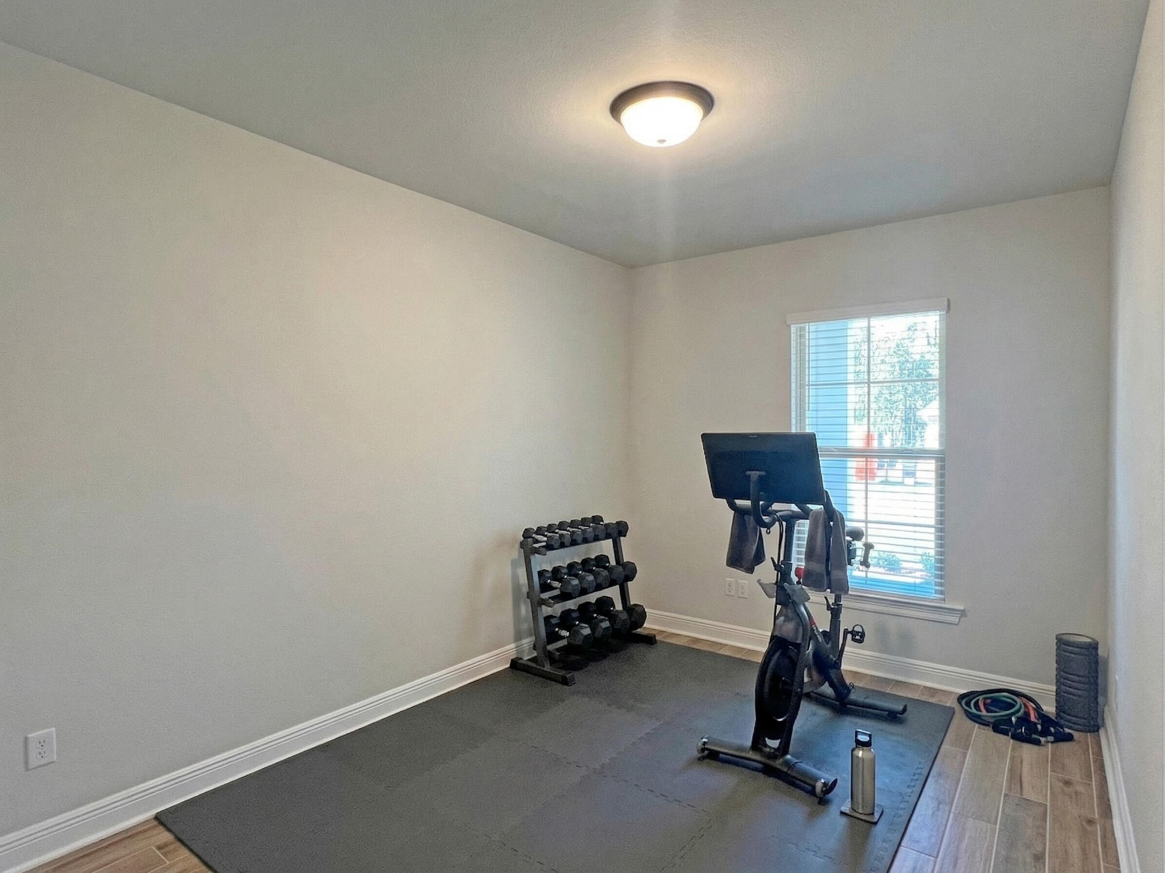 HAMMOCK BAY - BIRD SONG - Residential