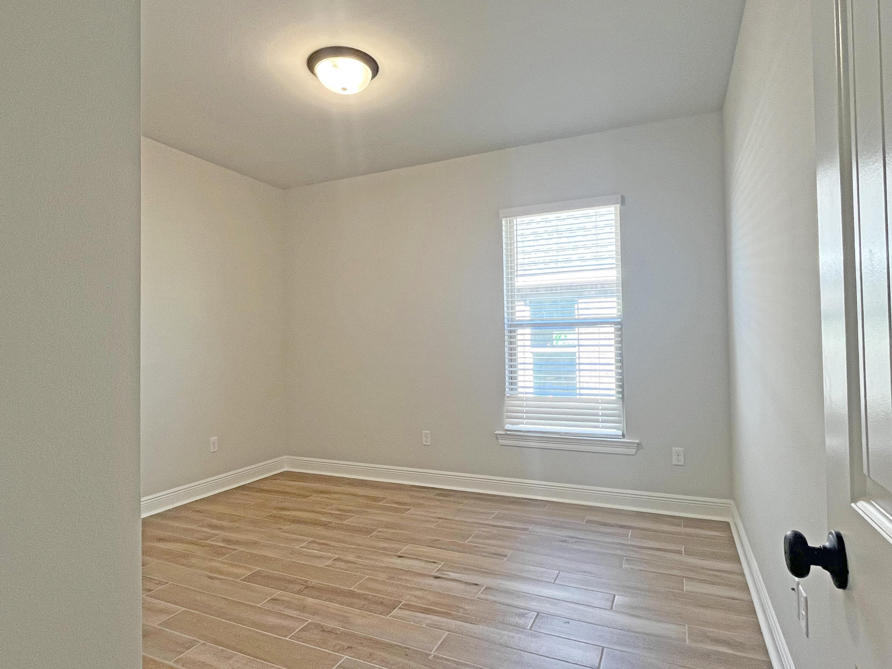 HAMMOCK BAY - BIRD SONG - Residential