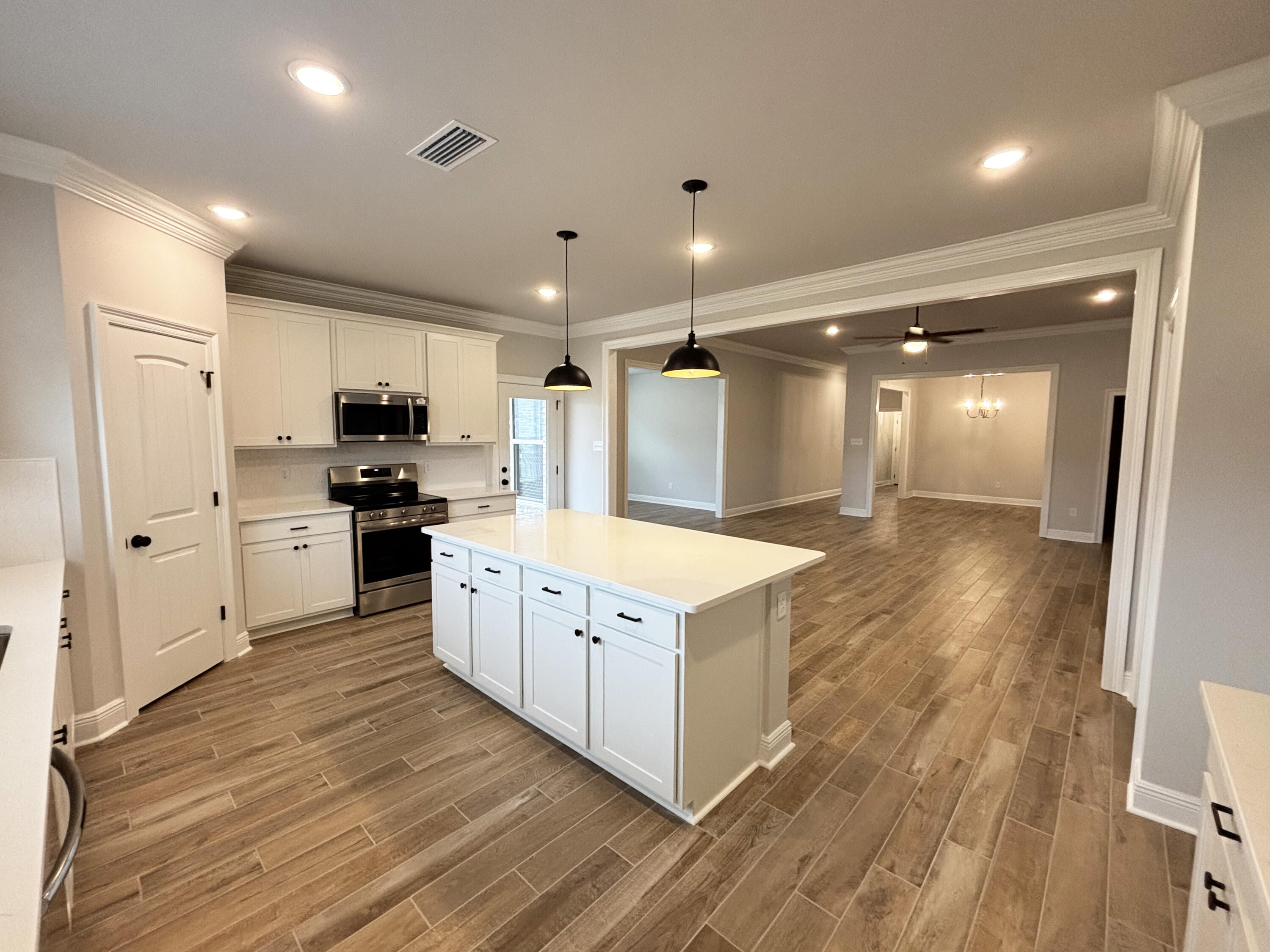 HAMMOCK BAY - BIRD SONG - Residential