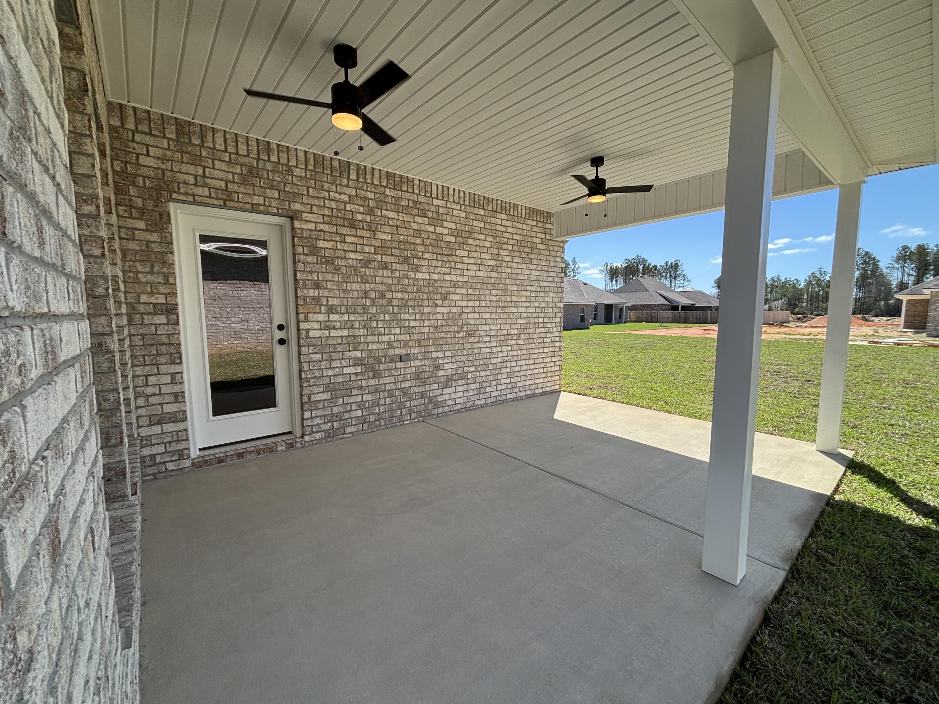 HAMMOCK BAY - BIRD SONG - Residential