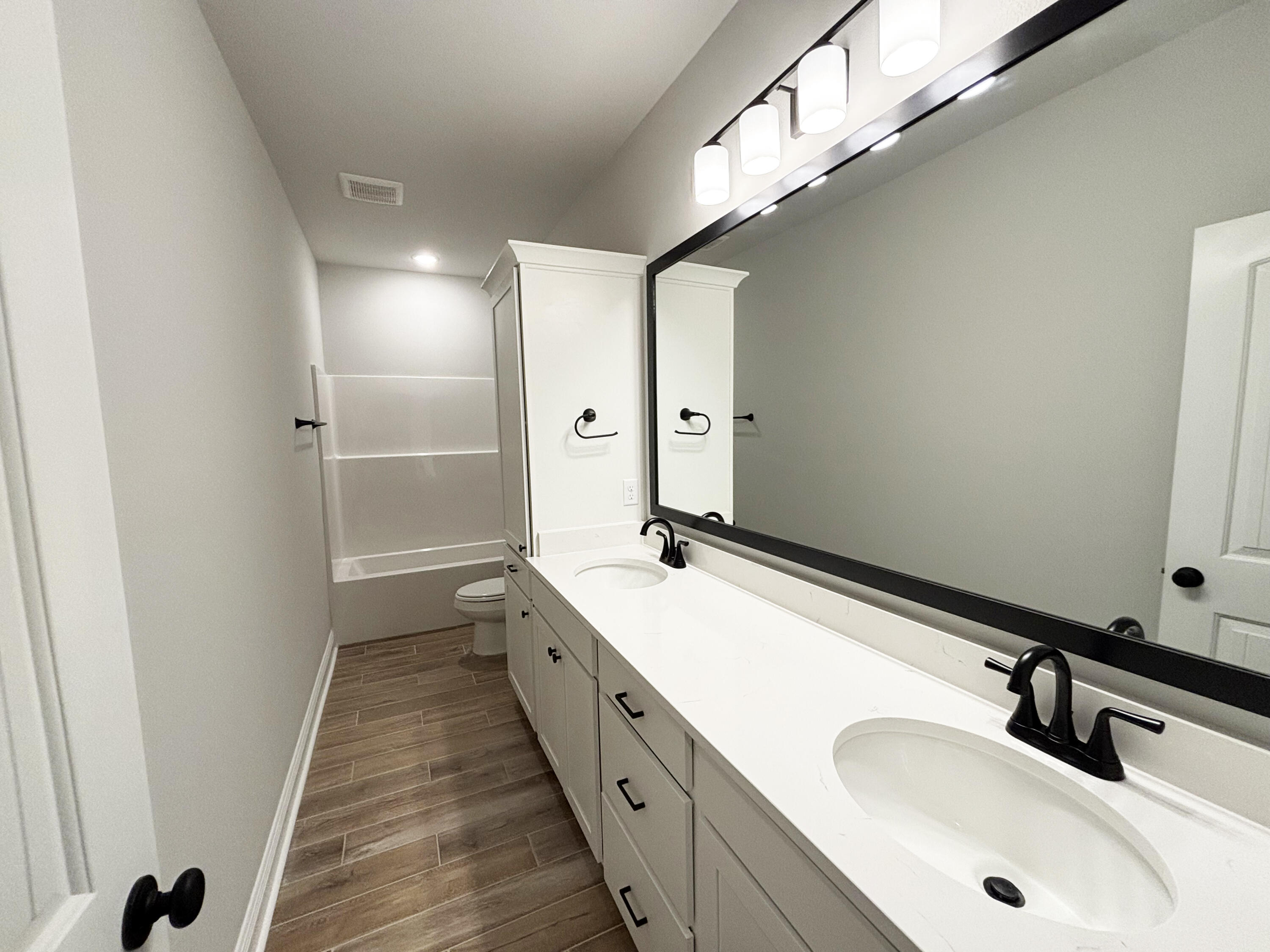 HAMMOCK BAY - BIRD SONG - Residential