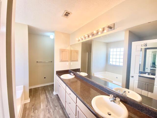 VICTORIAN VILLAGE - Residential Lease