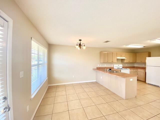 VICTORIAN VILLAGE - Residential Lease