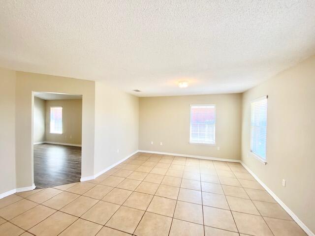 VICTORIAN VILLAGE - Residential Lease