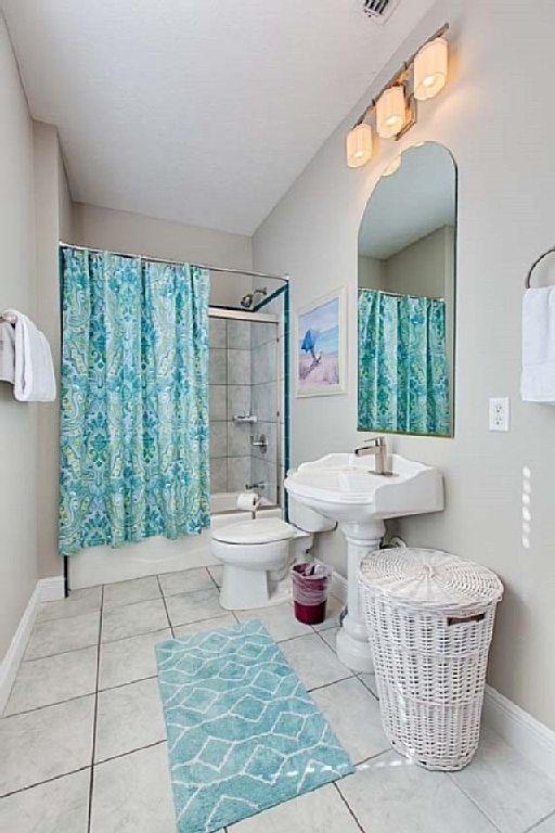 GULF SHORE MANOR - Residential