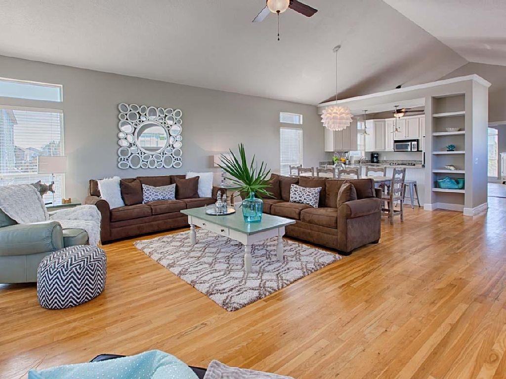 GULF SHORE MANOR - Residential