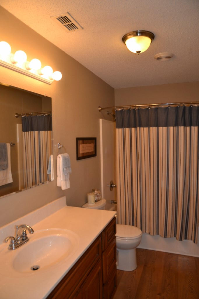 HILLTOP ACRES - Residential