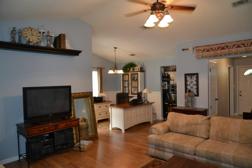 HILLTOP ACRES - Residential