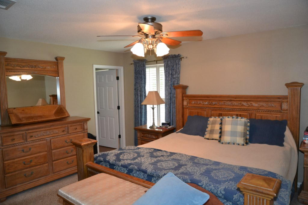 HILLTOP ACRES - Residential