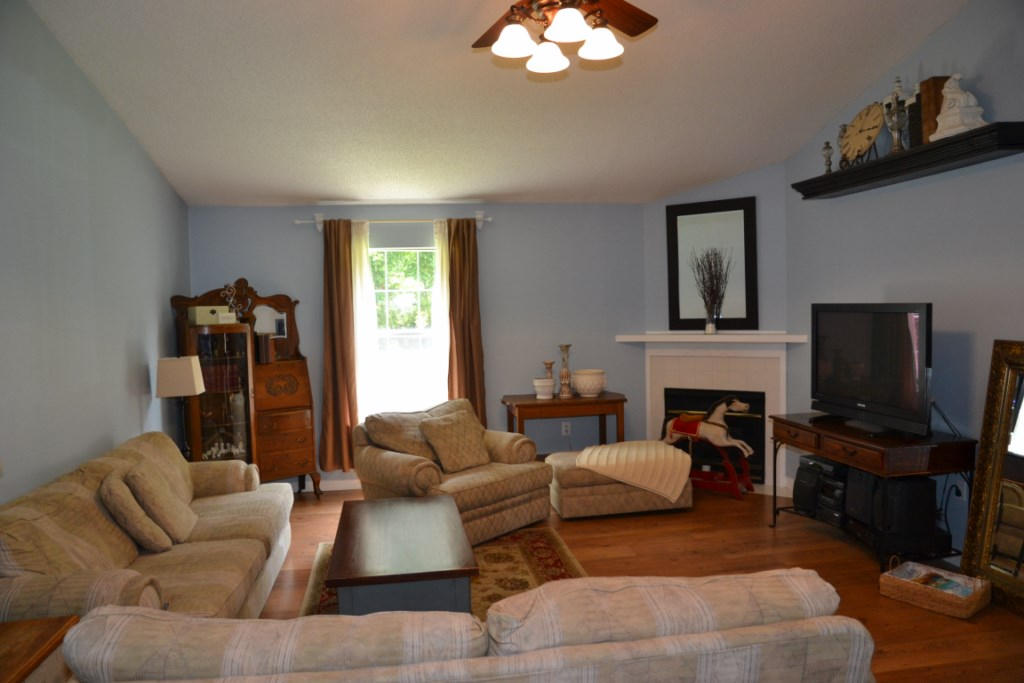 HILLTOP ACRES - Residential