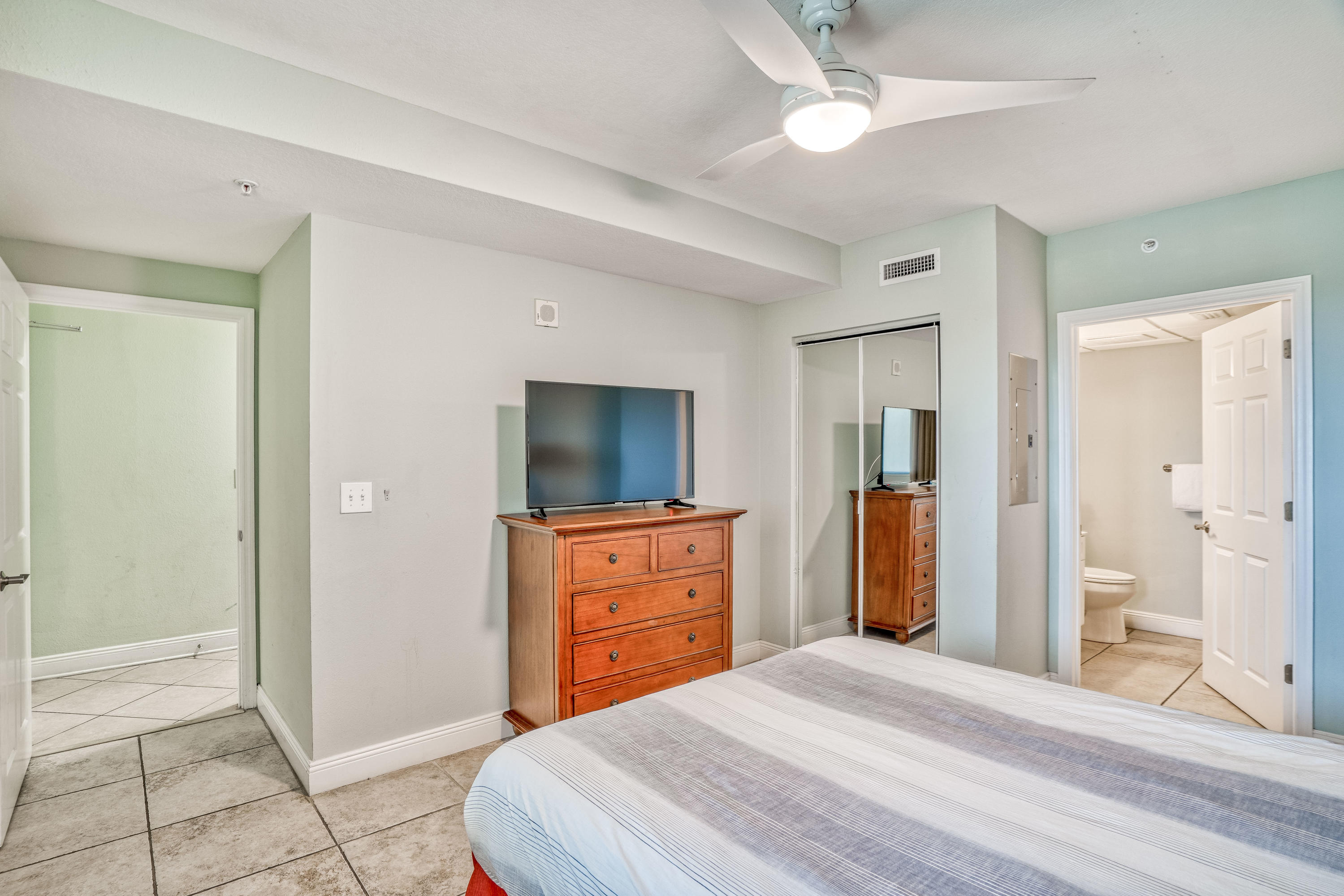 EMERALD BEACH PH 4 - Residential