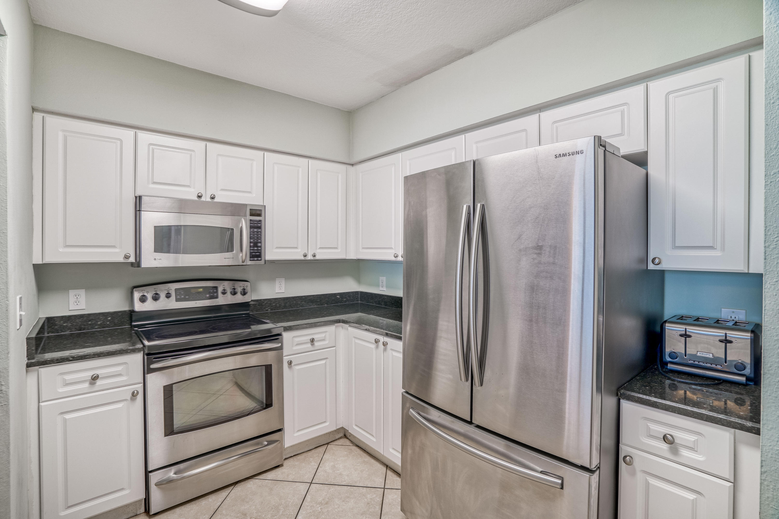 EMERALD BEACH PH 4 - Residential