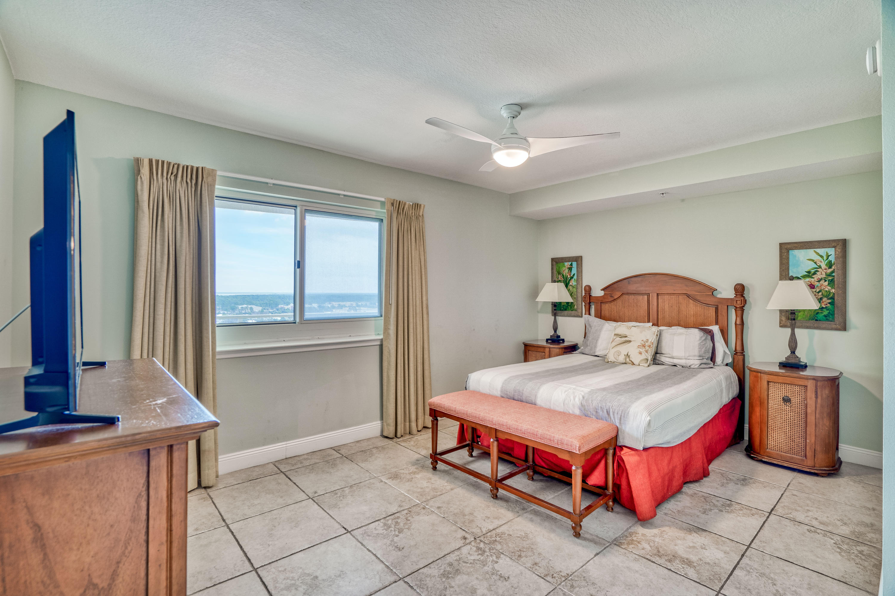 EMERALD BEACH PH 4 - Residential