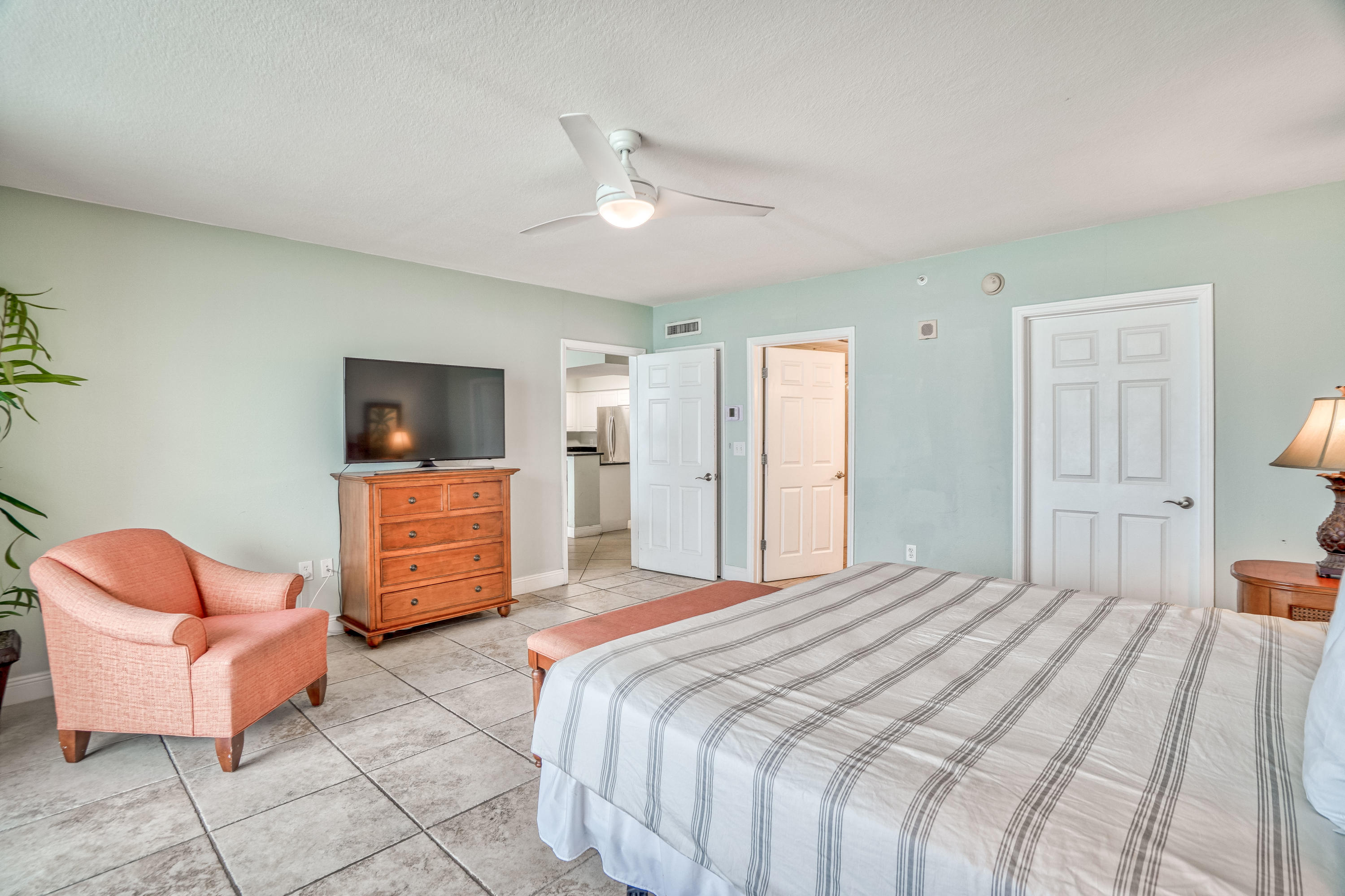 EMERALD BEACH PH 4 - Residential