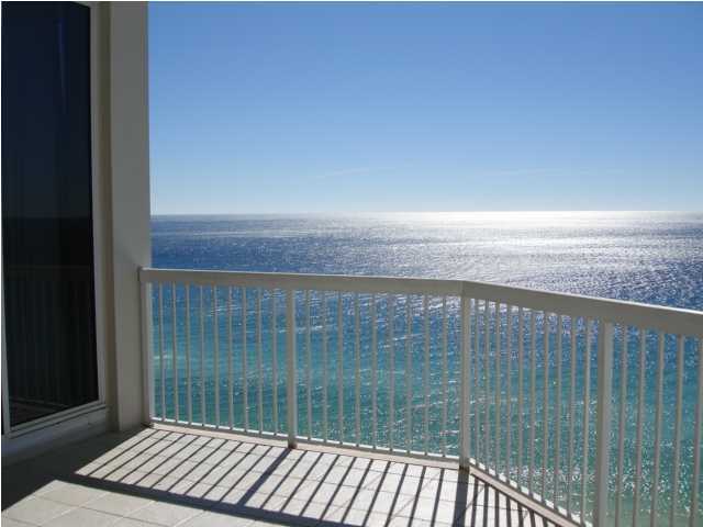 SILVER BEACH TOWERS - Residential