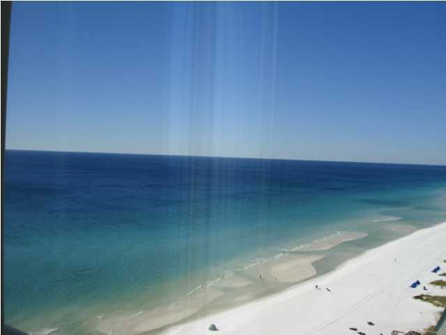SILVER BEACH TOWERS - Residential