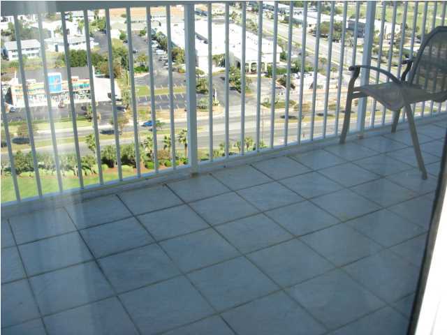SILVER BEACH TOWERS - Residential