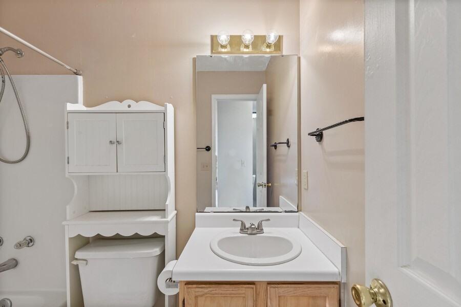 LAKE CHARLESTON - Residential